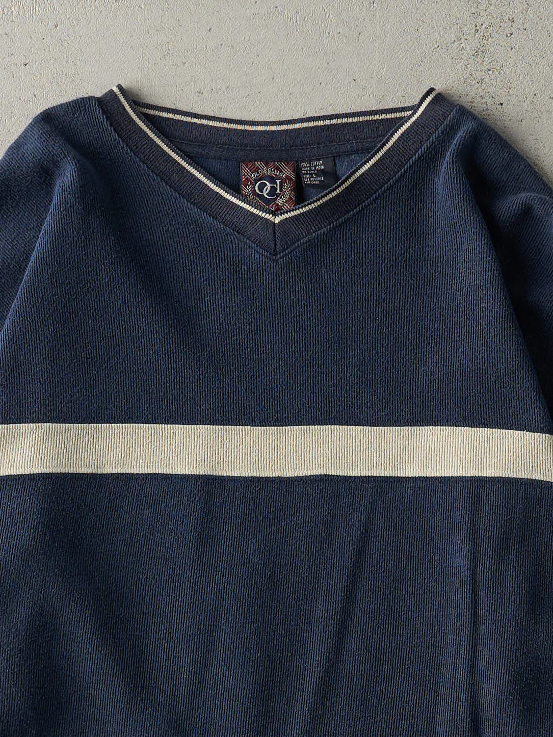 Vintage Y2K Navy Blue & Beige Thermal Long Sleeve (L) sold by Rebalance Vintage product image thumbnail 3
