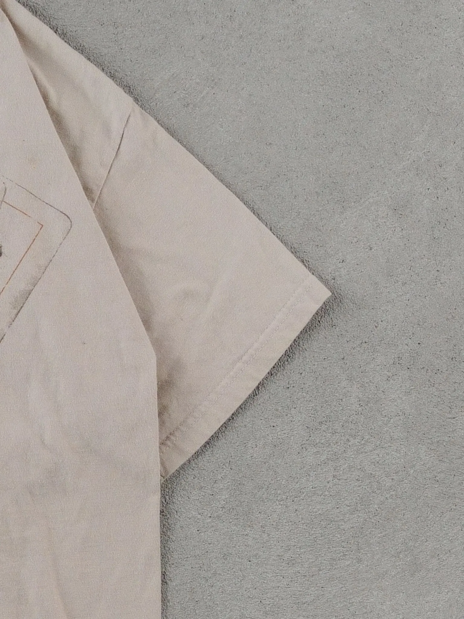 Vintage Y2k Beige Harley Davidson Stacking The Deck Graphic Tee (S) sold by Rebalance Vintage product image thumbnail 5