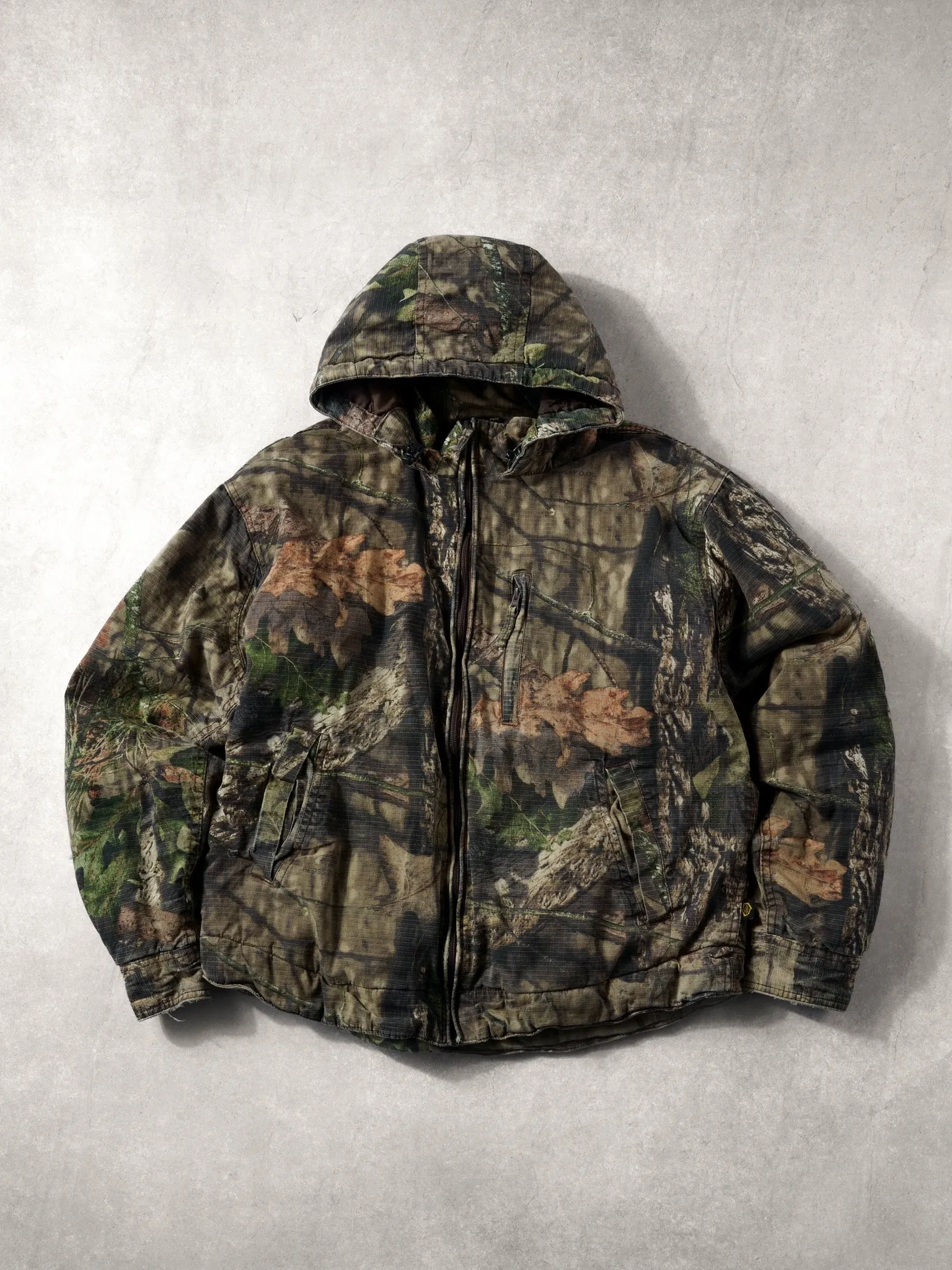 Vintage 90s Yukon Gear RealTree Camo Riptop Lined Jacket (L) sold by Rebalance Vintage