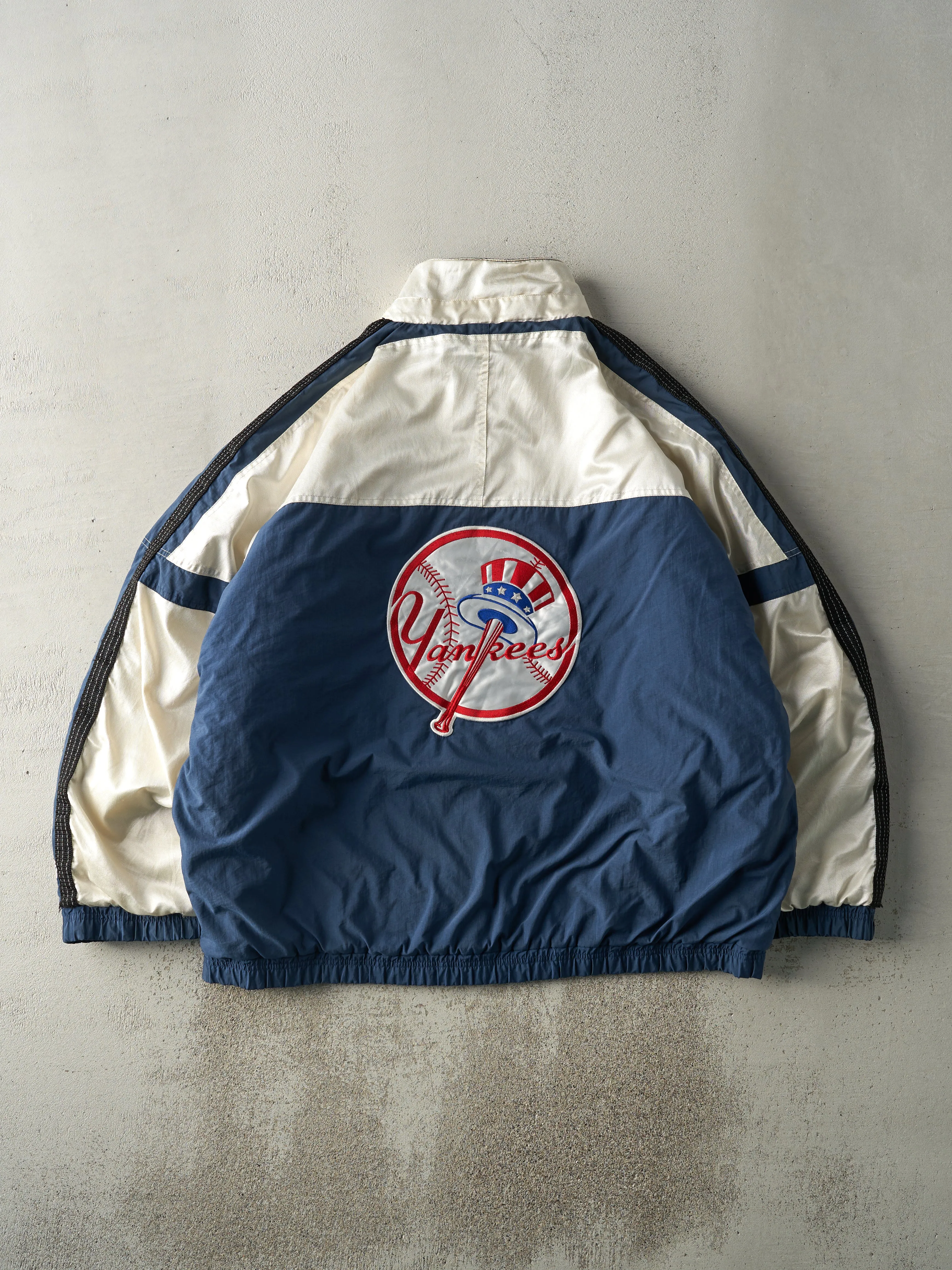 Vintage 90s Navy Blue & White New York Yankees Zip Up Jacket (XXL/XXXL) sold by Rebalance Vintage product image thumbnail 2