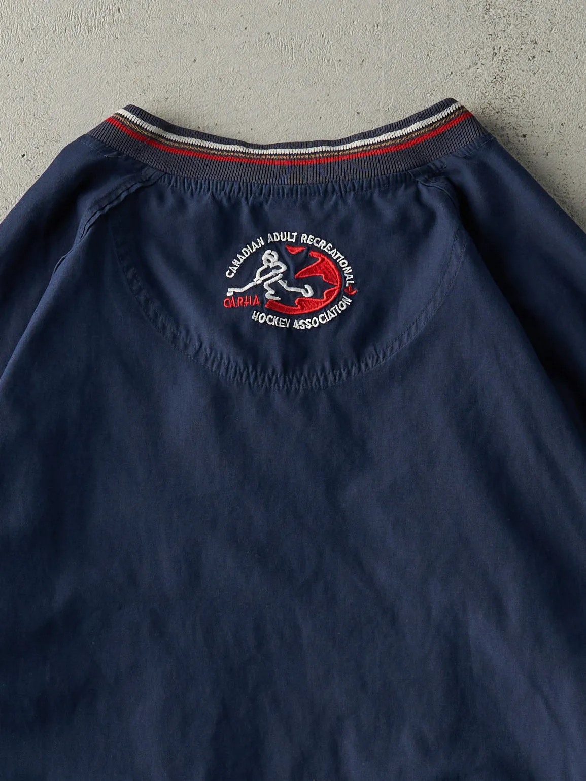 Vintage Y2K Navy Labatt Blue Lightweight Pullover Jacket (M) sold by Rebalance Vintage product image thumbnail 4