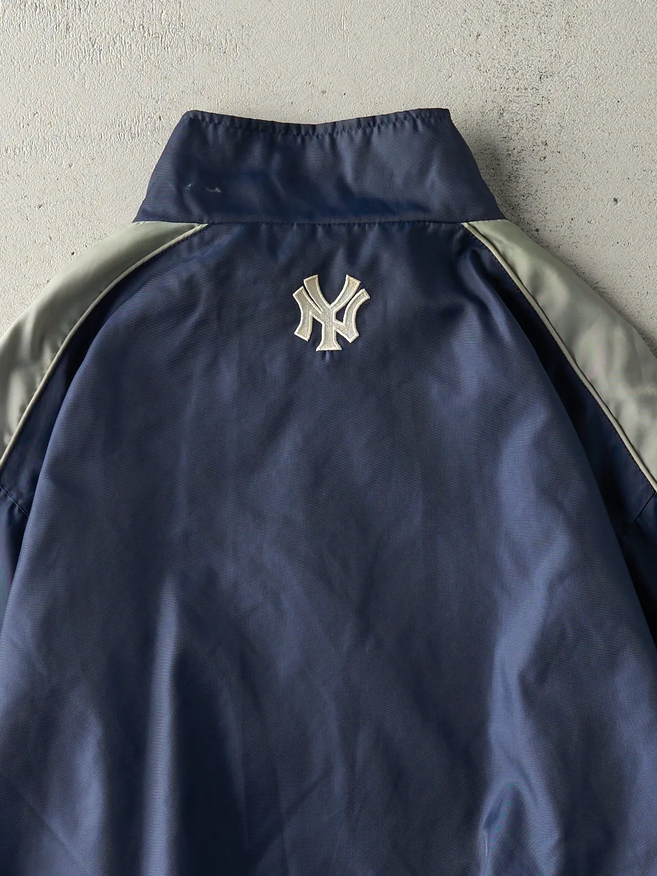 Vintage 90s Navy Blue New York Yankees Zip Up Windbreaker Jacket (L) sold by Rebalance Vintage product image thumbnail 5