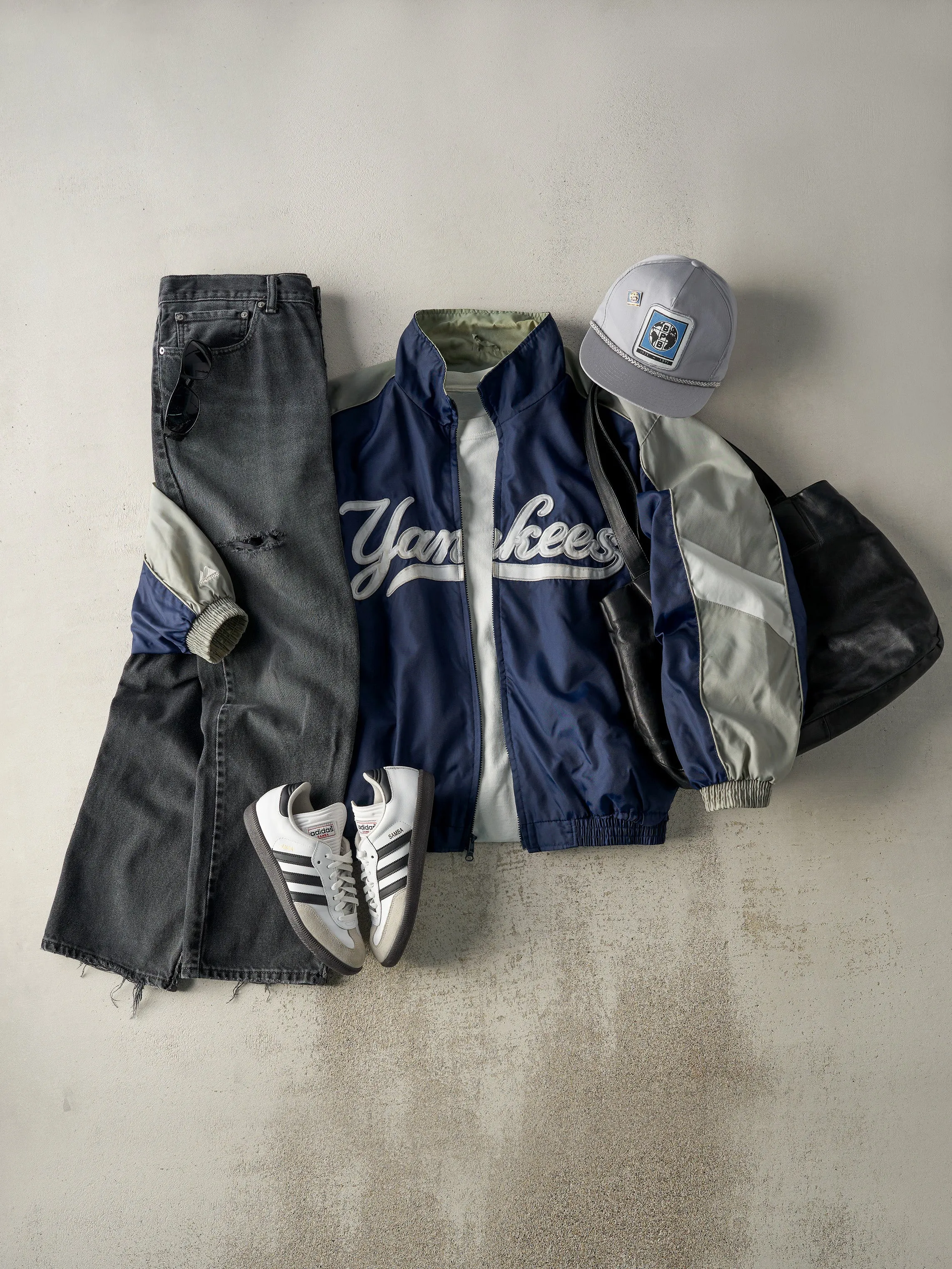 Vintage 90s Navy Blue New York Yankees Zip Up Windbreaker Jacket (L) sold by Rebalance Vintage product image thumbnail 2