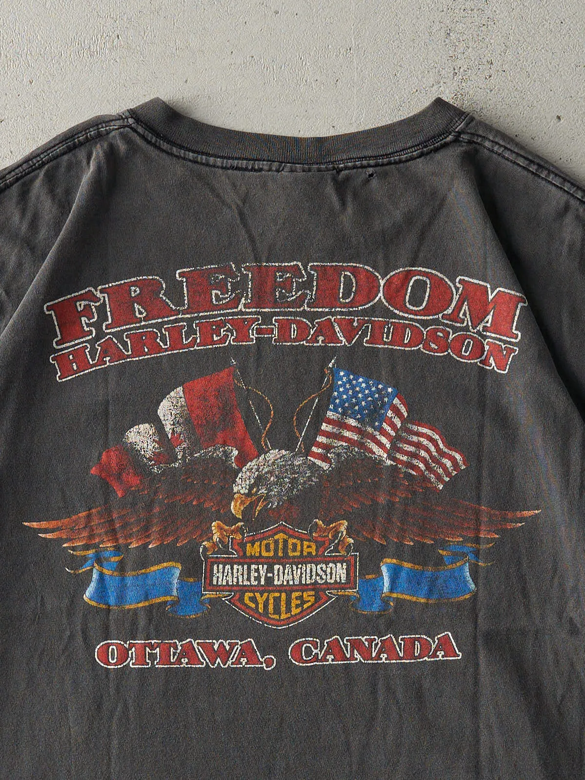 Vintage 03' Faded Black Ottawa Ontario Harley Davidson Tee (L) sold by Rebalance Vintage product image thumbnail 4