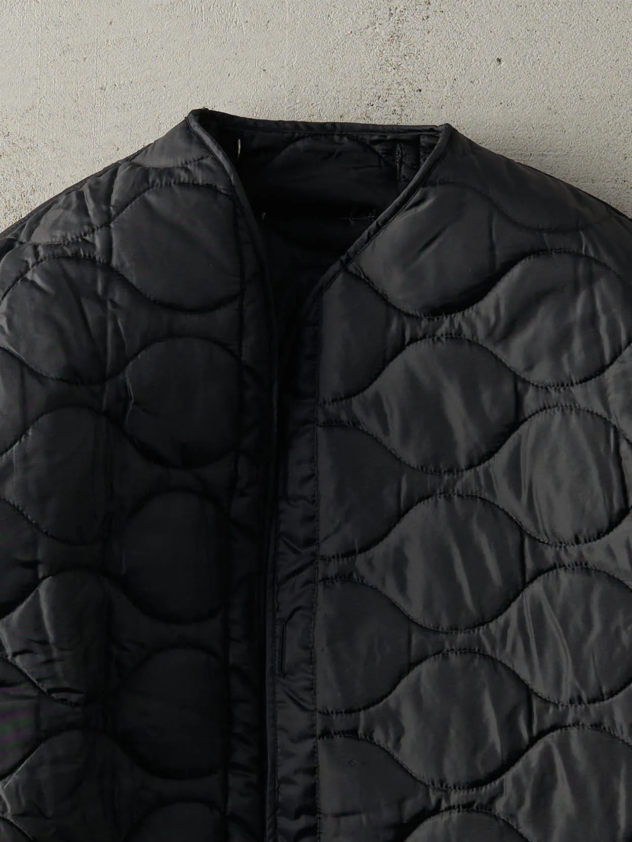 Vintage 90s Black Army Liner Jacket (XL) sold by Rebalance Vintage product image thumbnail 3