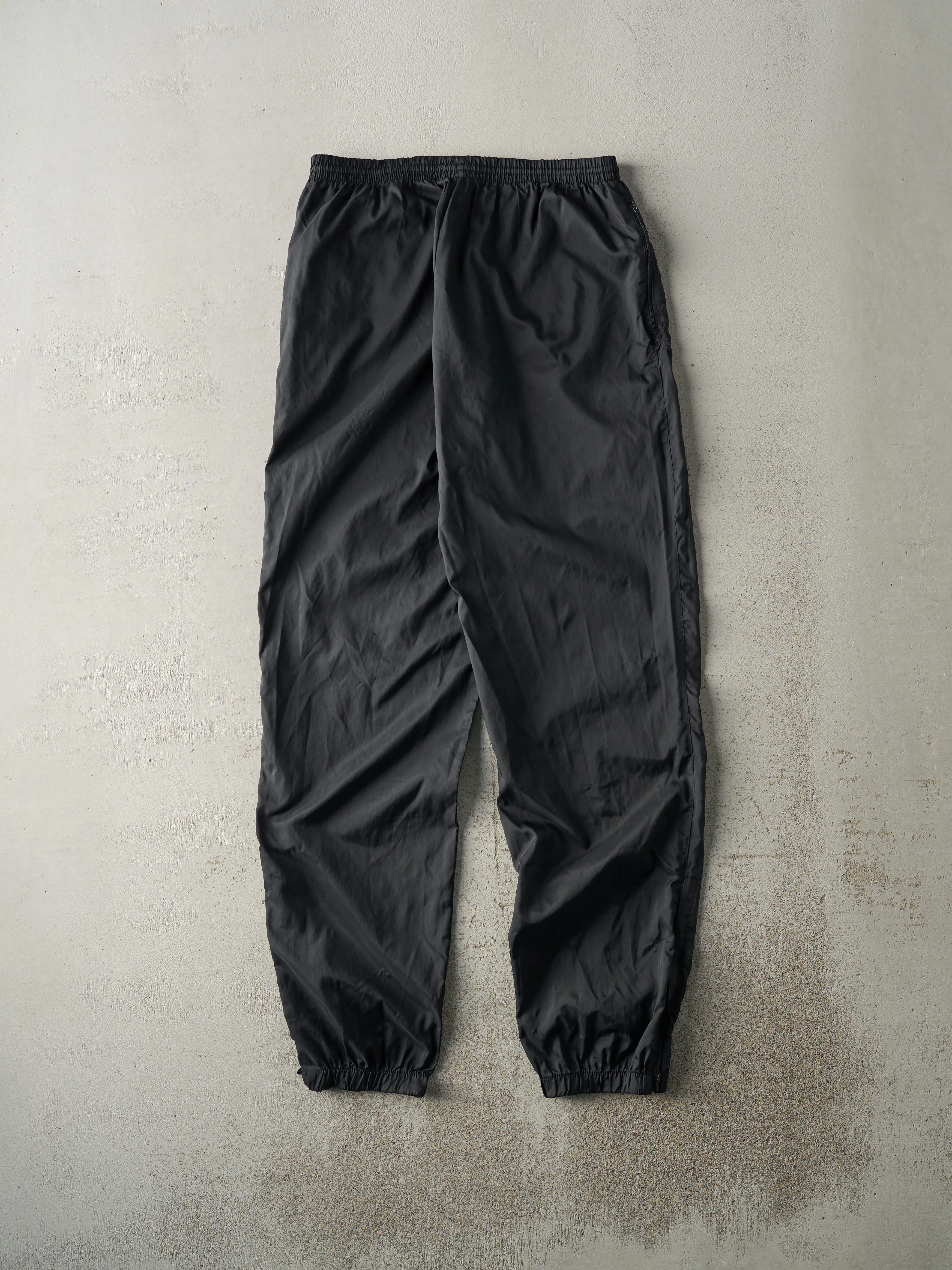 Vintage 90s Black Adidas Tonal Logo Windbreaker Pants (30x32) sold by Rebalance Vintage product image thumbnail 2