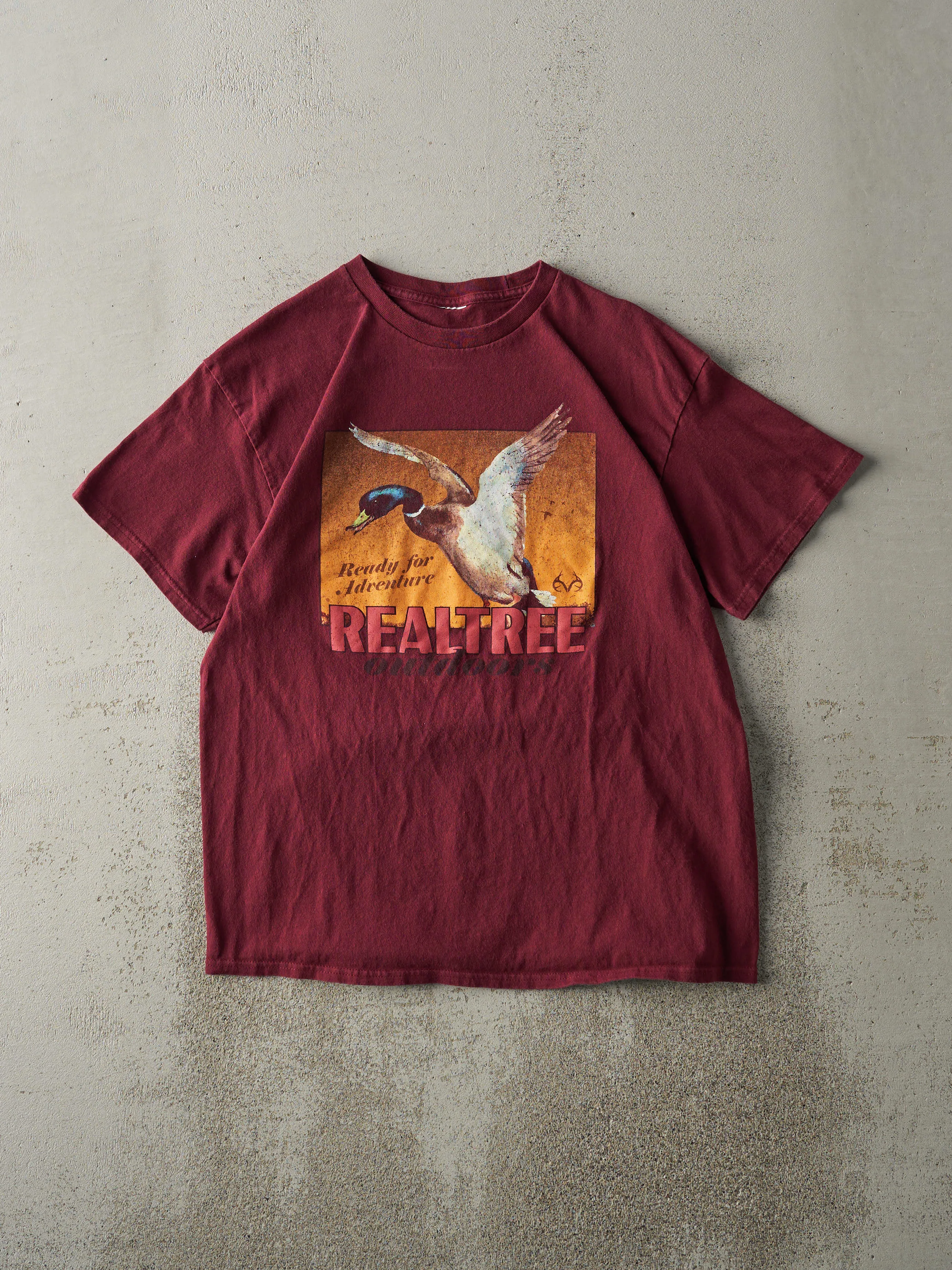 Vintage Y2K Burgundy Realtree Outdoors Tee (M) sold by Rebalance Vintage