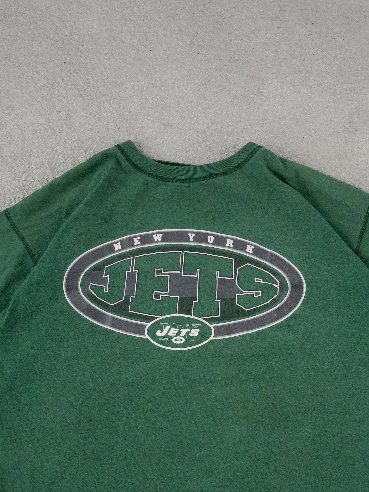 Vintage 90s Green New York Jets NFL Tee (L) sold by Rebalance Vintage product image thumbnail 2