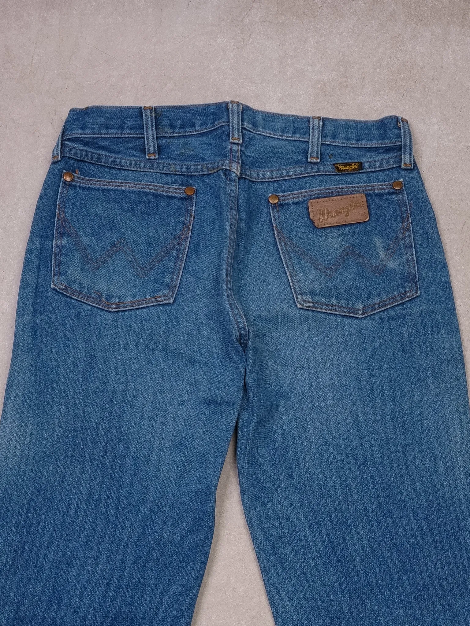 Vintage Blue Wrangler Classic Straight Leg Denim (30x35) sold by Rebalance Vintage product image thumbnail 4