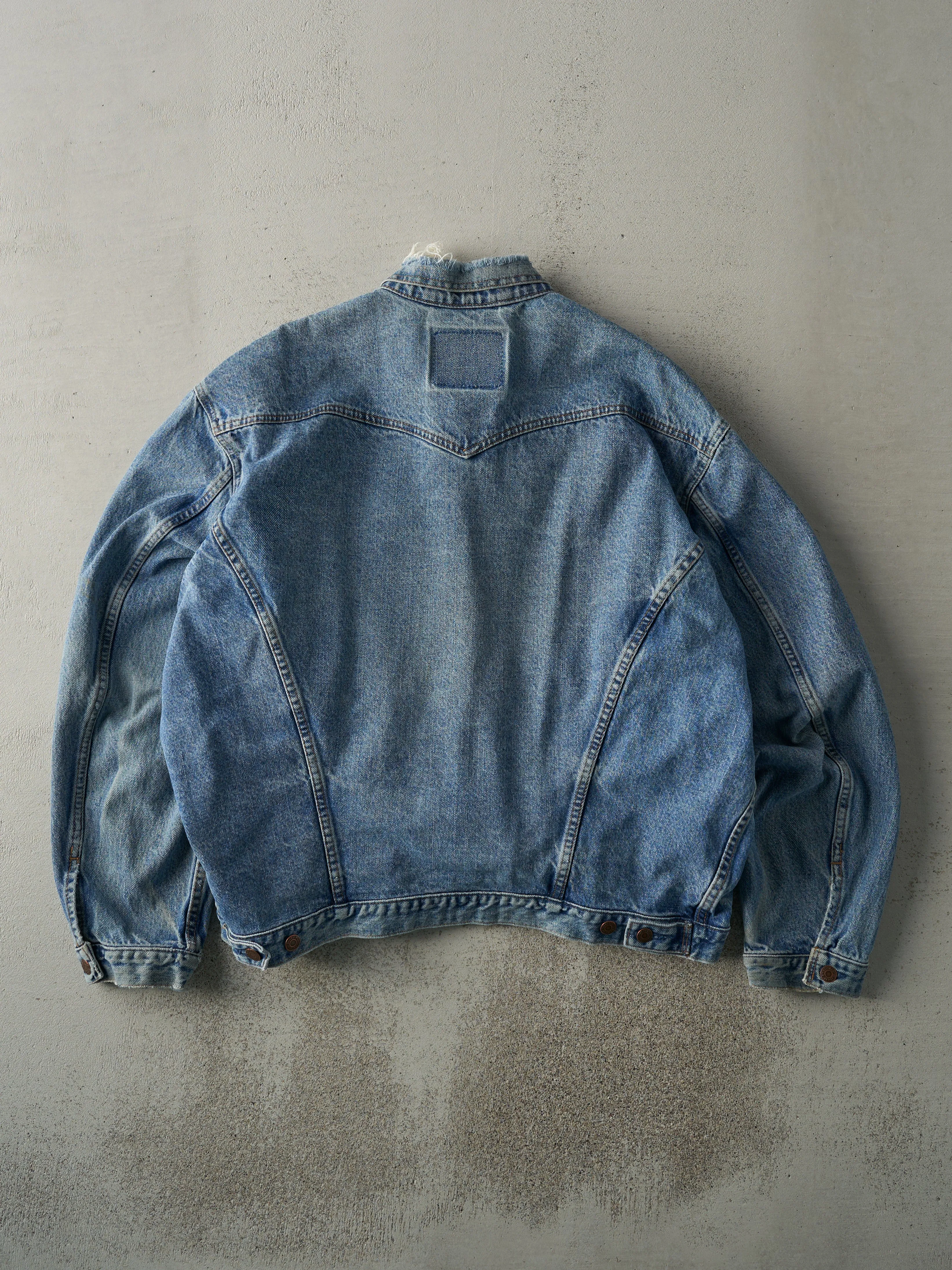 Vintage 90s Light Wash Levi's Type 3 Denim Jacket (XL) sold by Rebalance Vintage product image thumbnail 2