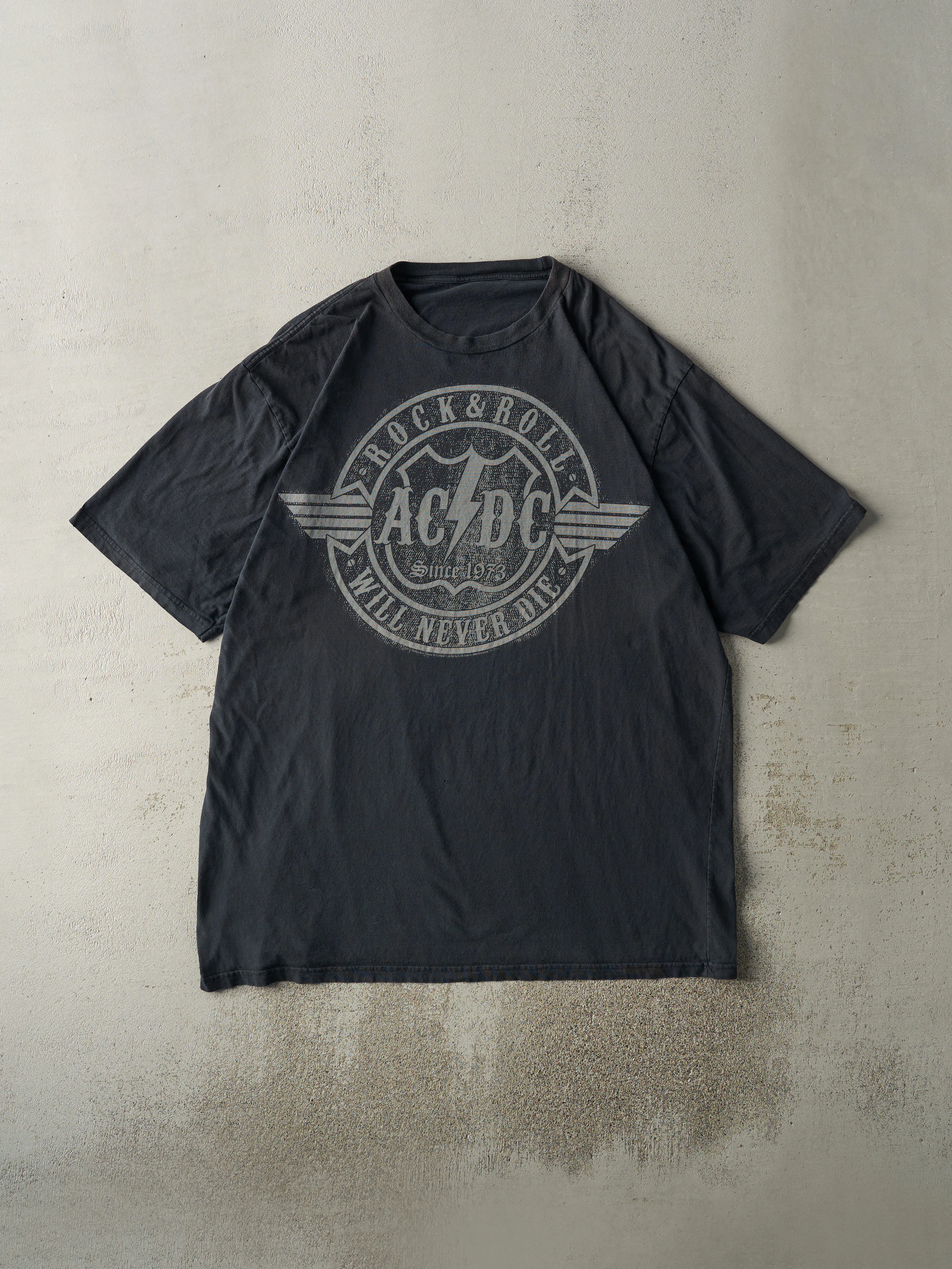 13' Black ACDC Rock & Roll Will Never Die Tee (XXL) sold by Rebalance Vintage