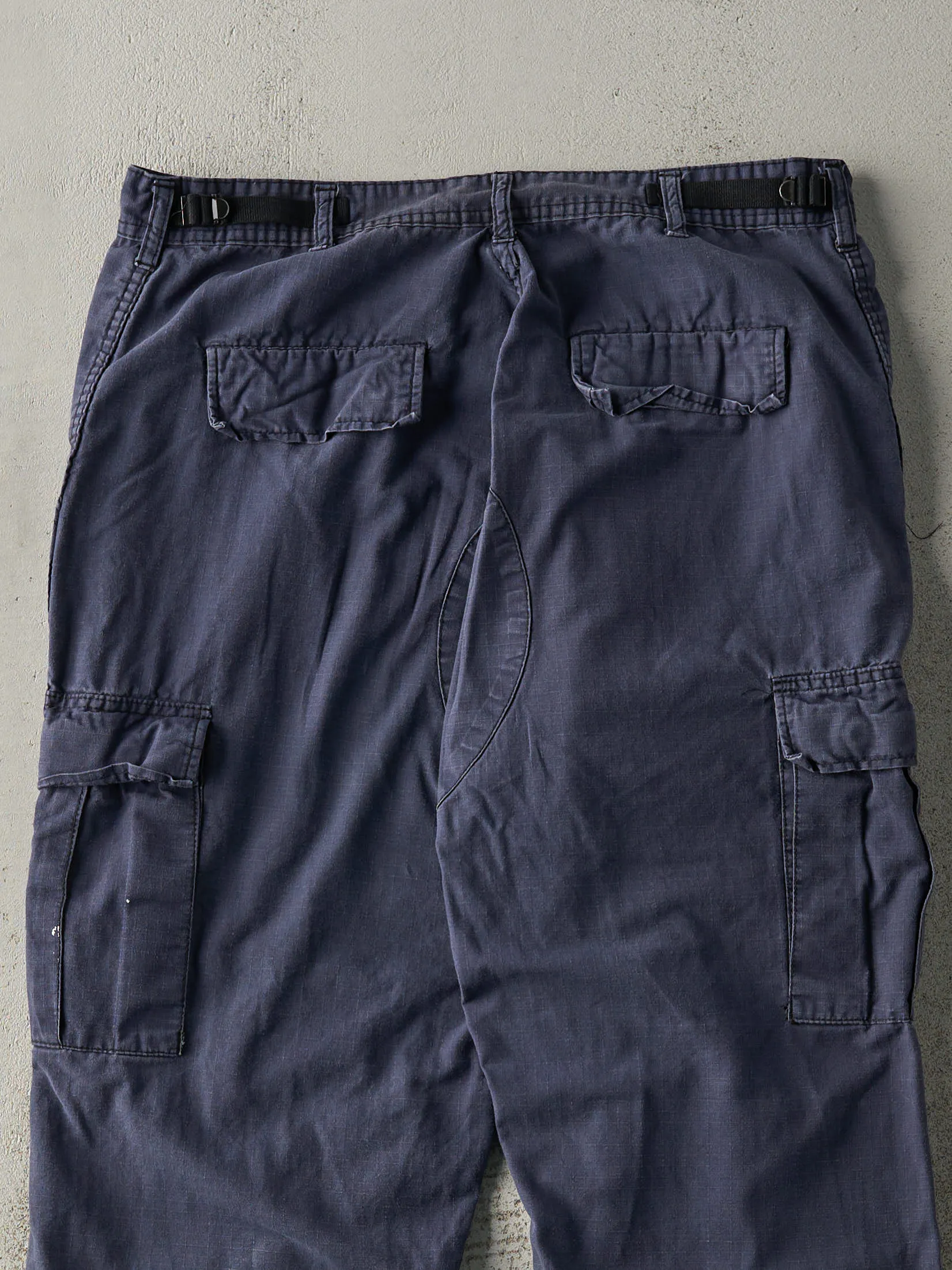 Vintage 90s Navy Blue Military Cargo Pants (35.5x30) sold by Rebalance Vintage product image thumbnail 4