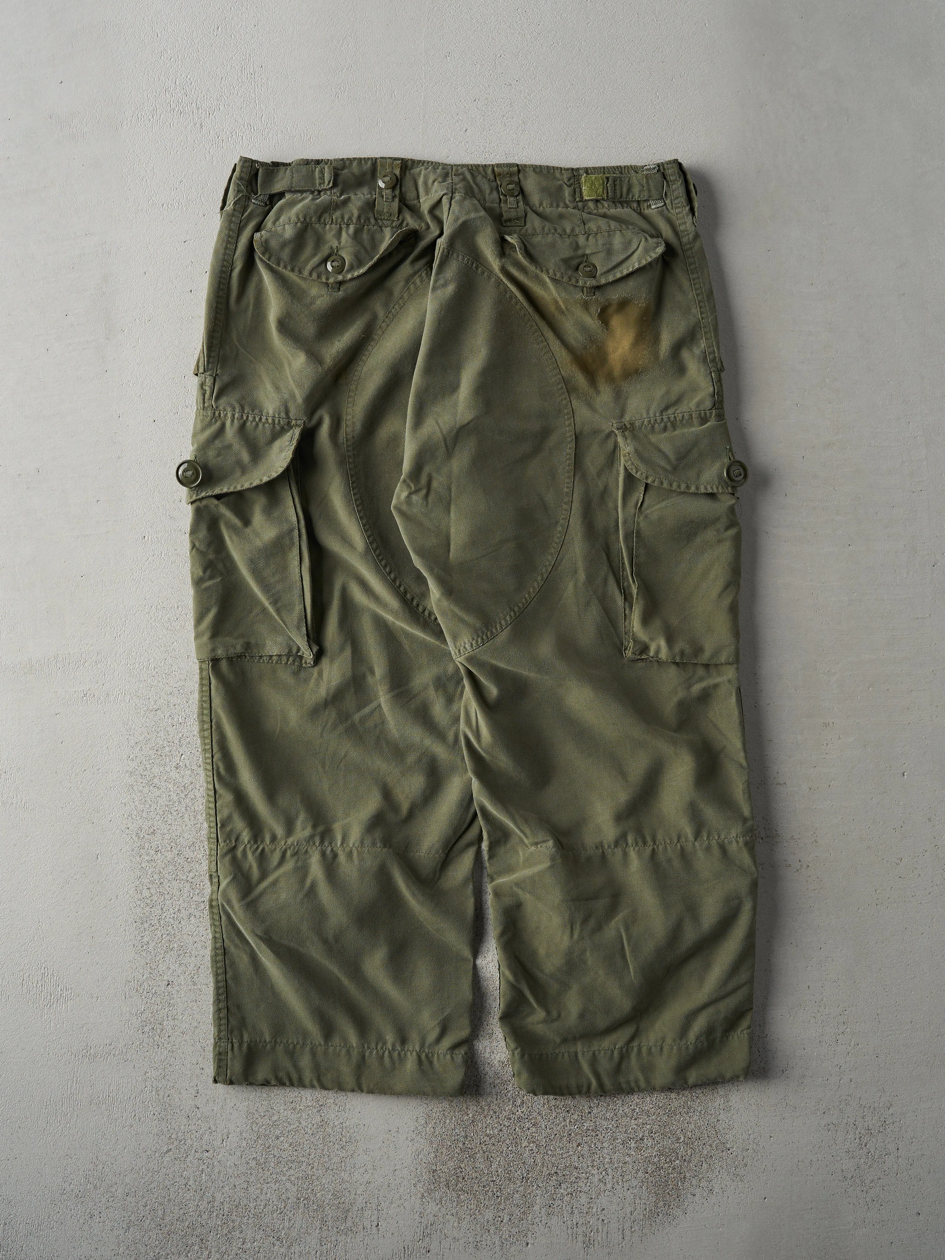 Vintage 90s Army Green Canadian Military Wind Pants (38.5x26.5) sold by Rebalance Vintage product image thumbnail 3