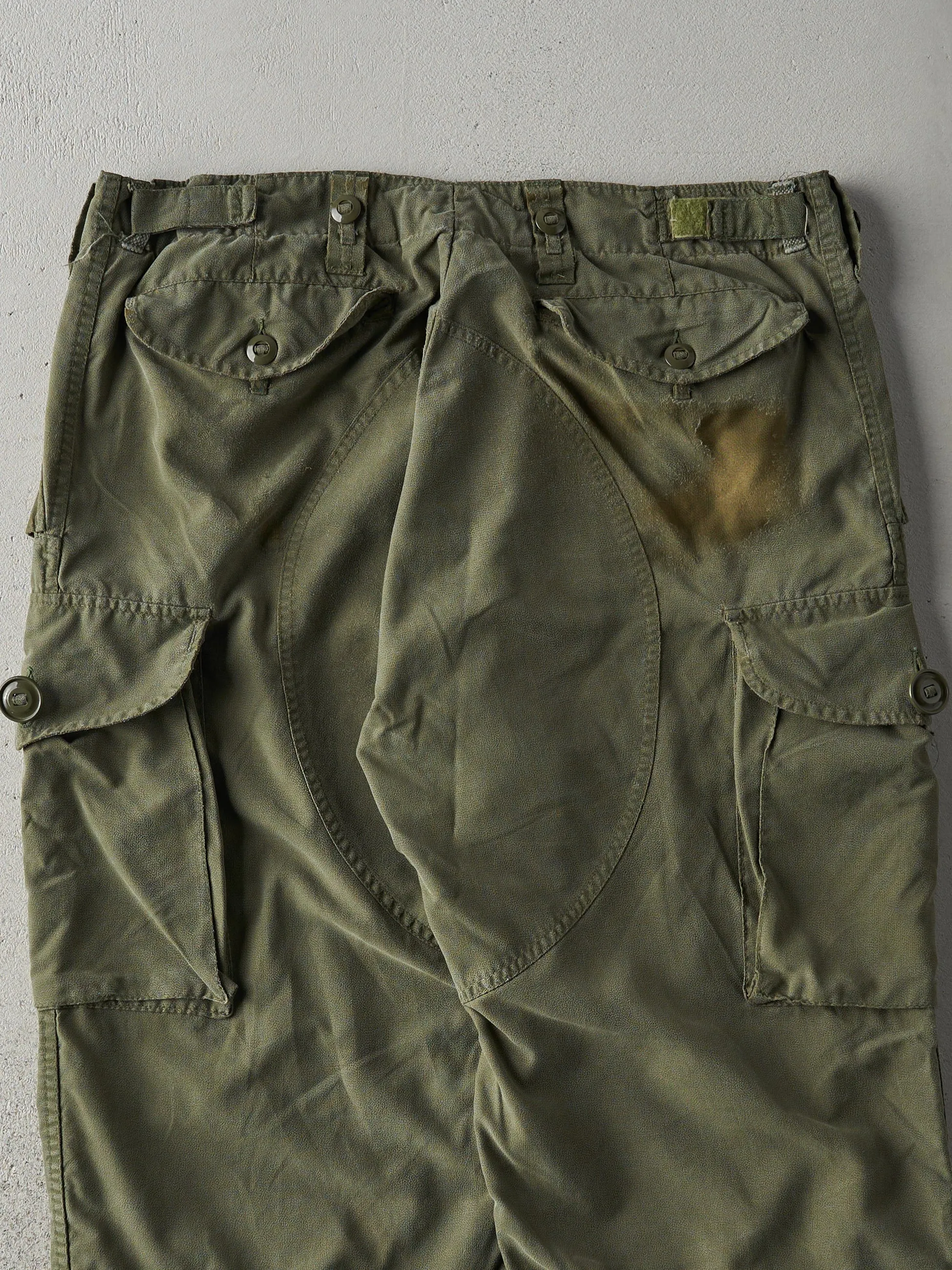 Vintage 90s Army Green Canadian Military Wind Pants (38.5x26.5) sold by Rebalance Vintage product image thumbnail 5