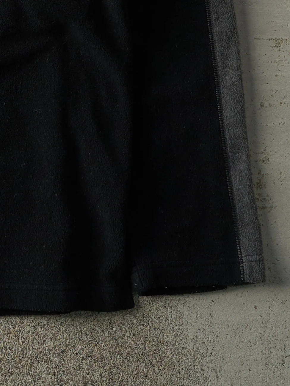 Vintage Y2K Black & Grey Fleece Pullover (M/L) sold by Rebalance Vintage product image thumbnail 3