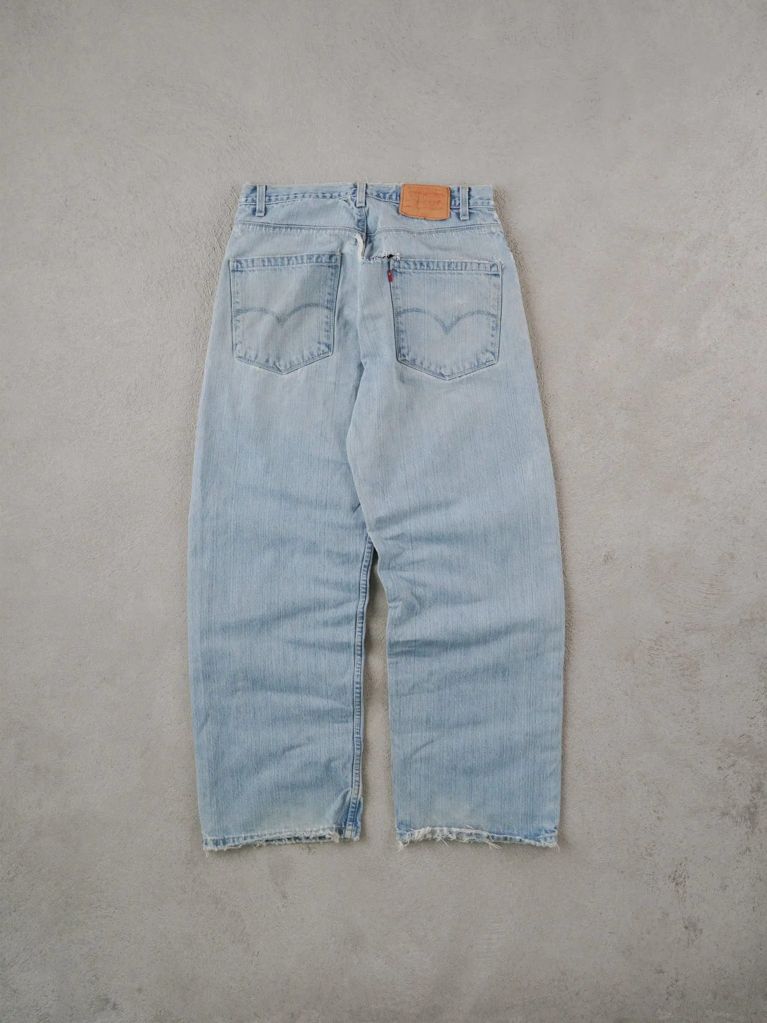 Vintage 90s Light Blue Levi's 579 Denim Jeans (32x30) sold by Rebalance Vintage product image thumbnail 2