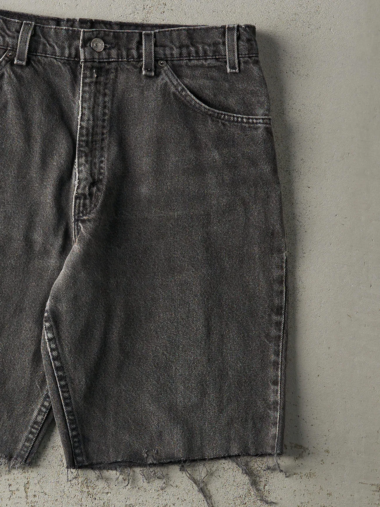 Vintage 80s Black Levi's 550 Orange Tab Denim Shorts (32x10) sold by Rebalance Vintage product image thumbnail 3