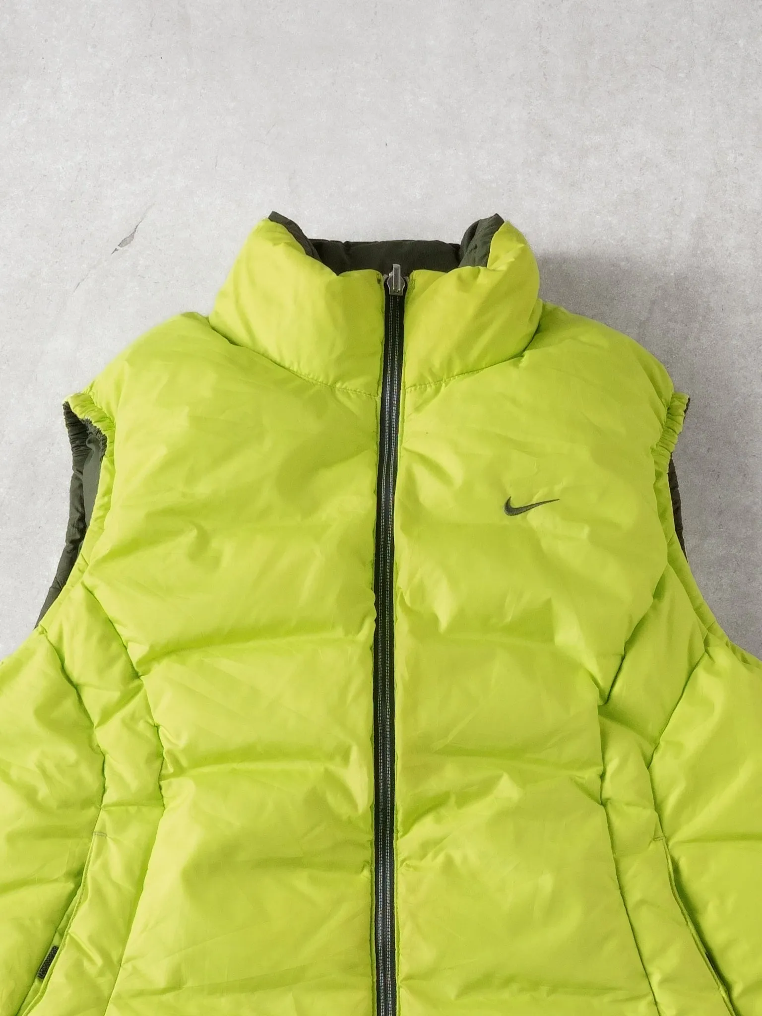 Vintage Y2k Moss & Lime Green Nike Reversible Nike Puffer Vest (M) sold by Rebalance Vintage product image thumbnail 3
