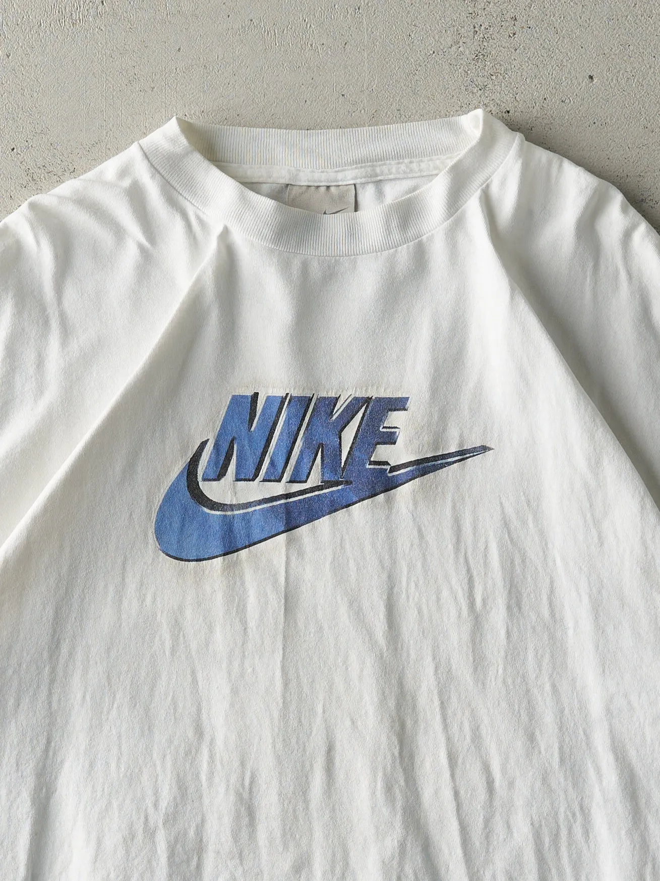 Vintage Y2K White Nike Logo Tee (M) sold by Rebalance Vintage product image thumbnail 2