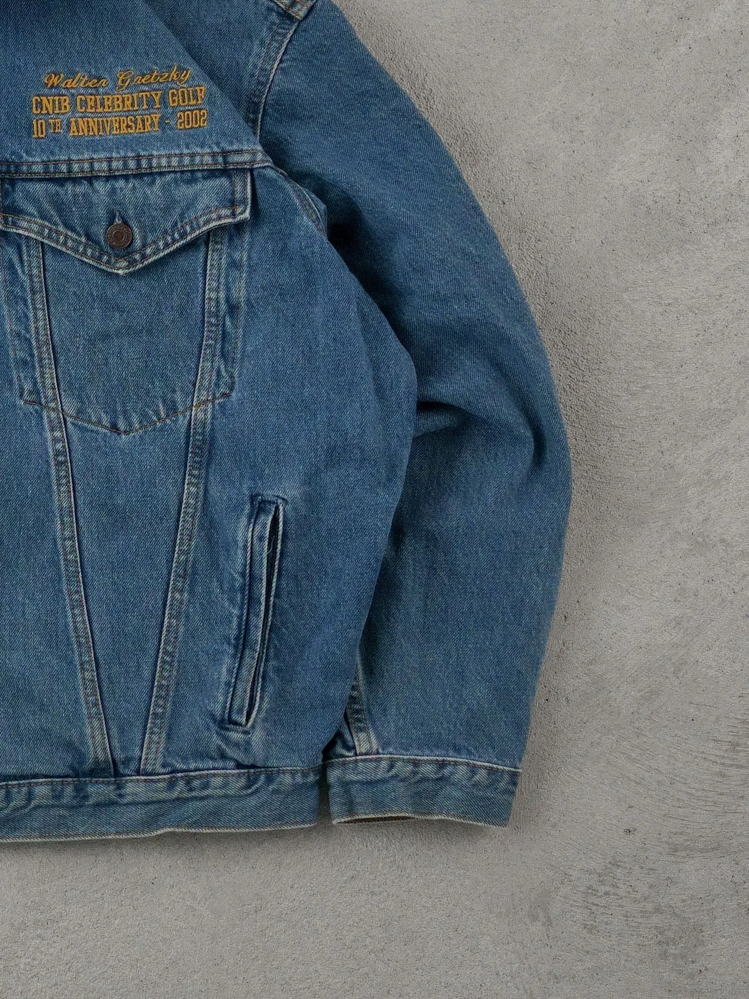 Vintage 02' Dark Blue Levi's Walter Gretzky 10th Anniversary Denim Jacket (L) sold by Rebalance Vintage product image thumbnail 3
