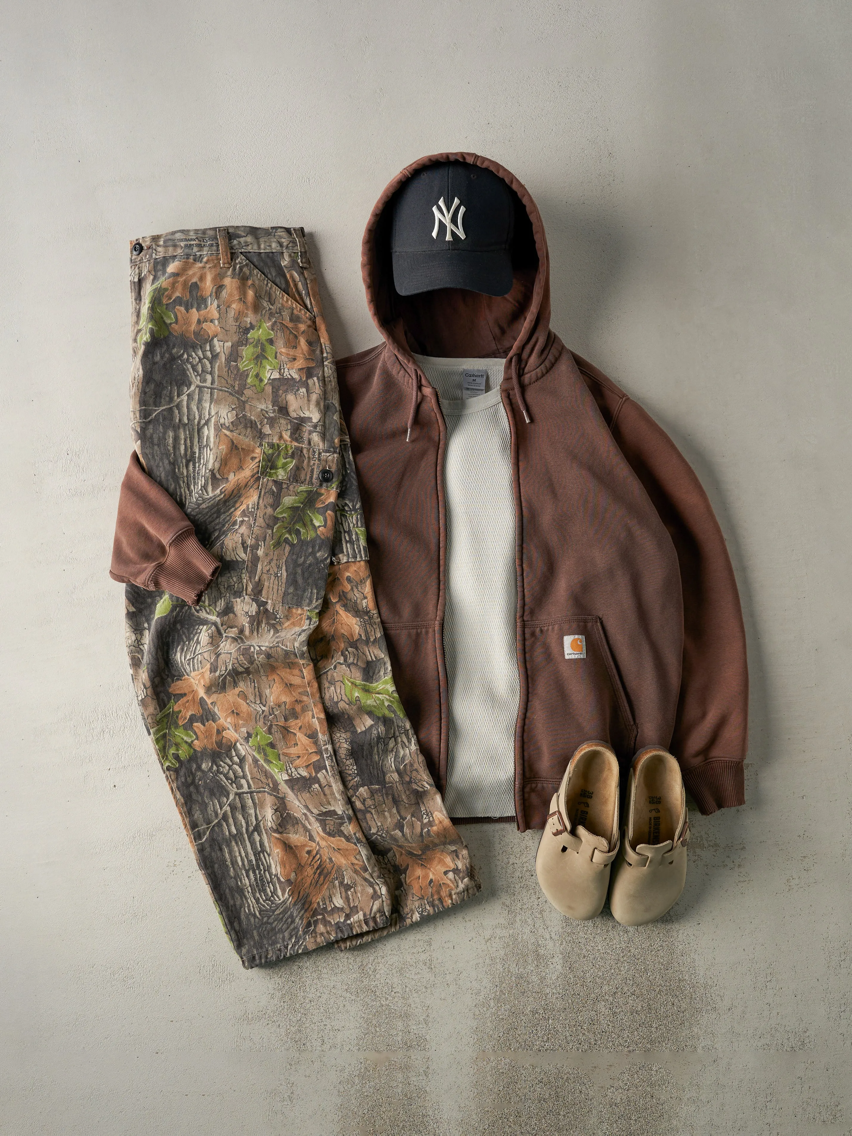 Vintage Y2K Sun Faded Brown Carhartt Zip Up Hoodie (L