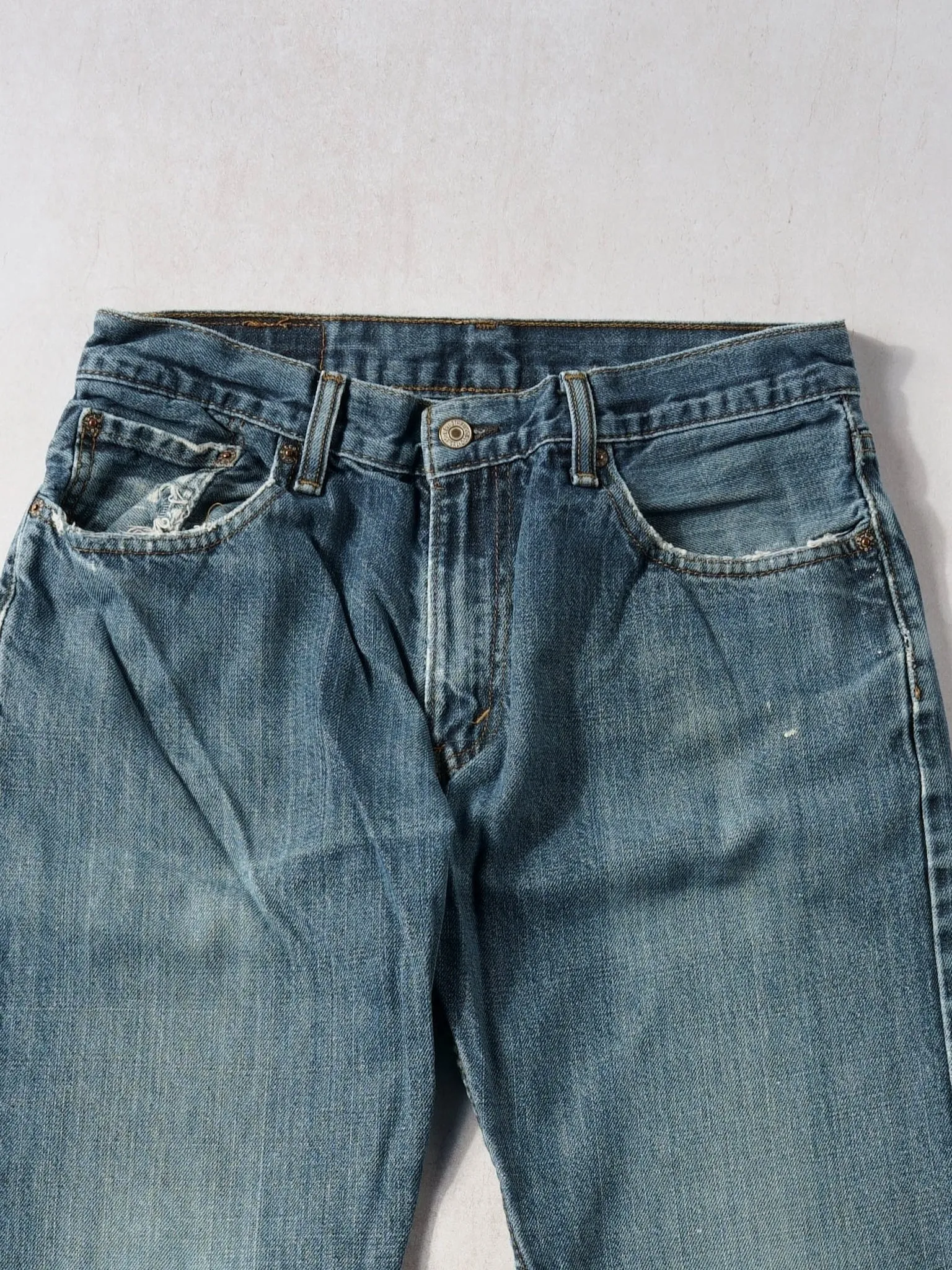 Vintage 90s Dark Blue Levi's 505 Denim Jeans (32x32) sold by Rebalance Vintage product image thumbnail 3