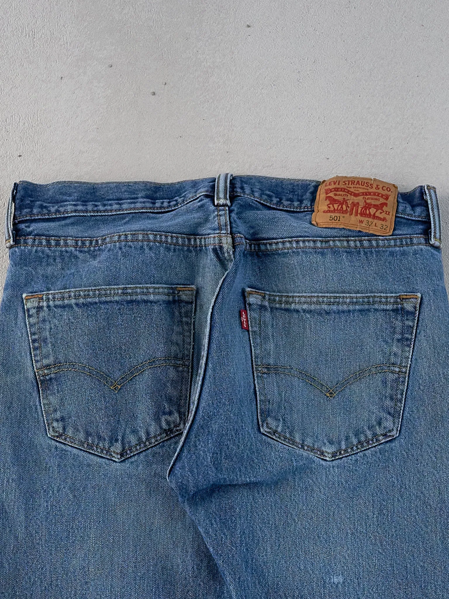 Vintage 90s Dark Blue Levi's 501 Denim Jeans (32x29) sold by Rebalance Vintage product image thumbnail 4