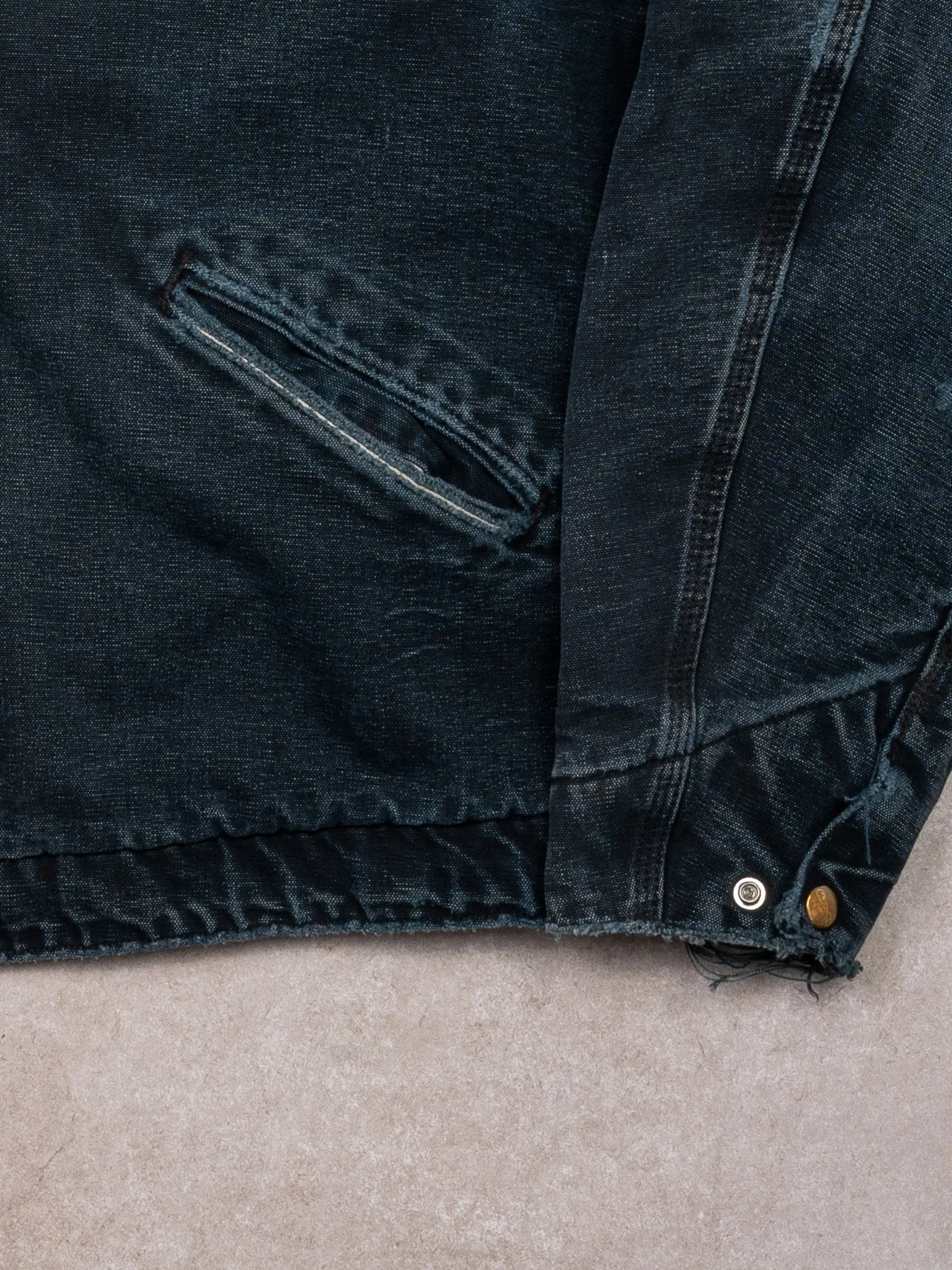 Vintage 90s Rugged Navy Carhartt 'Frankies' Lined Detroit Jacket (M/L) sold by Rebalance Vintage product image thumbnail 2