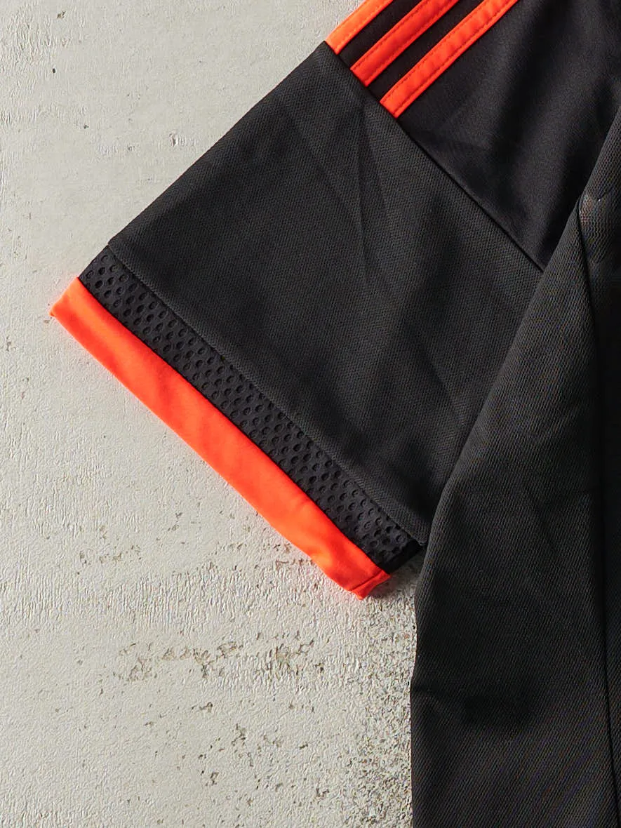 Vintage Y2K Black & Orange Manchester United Soccer Jersey (M/L) sold by Rebalance Vintage product image thumbnail 3