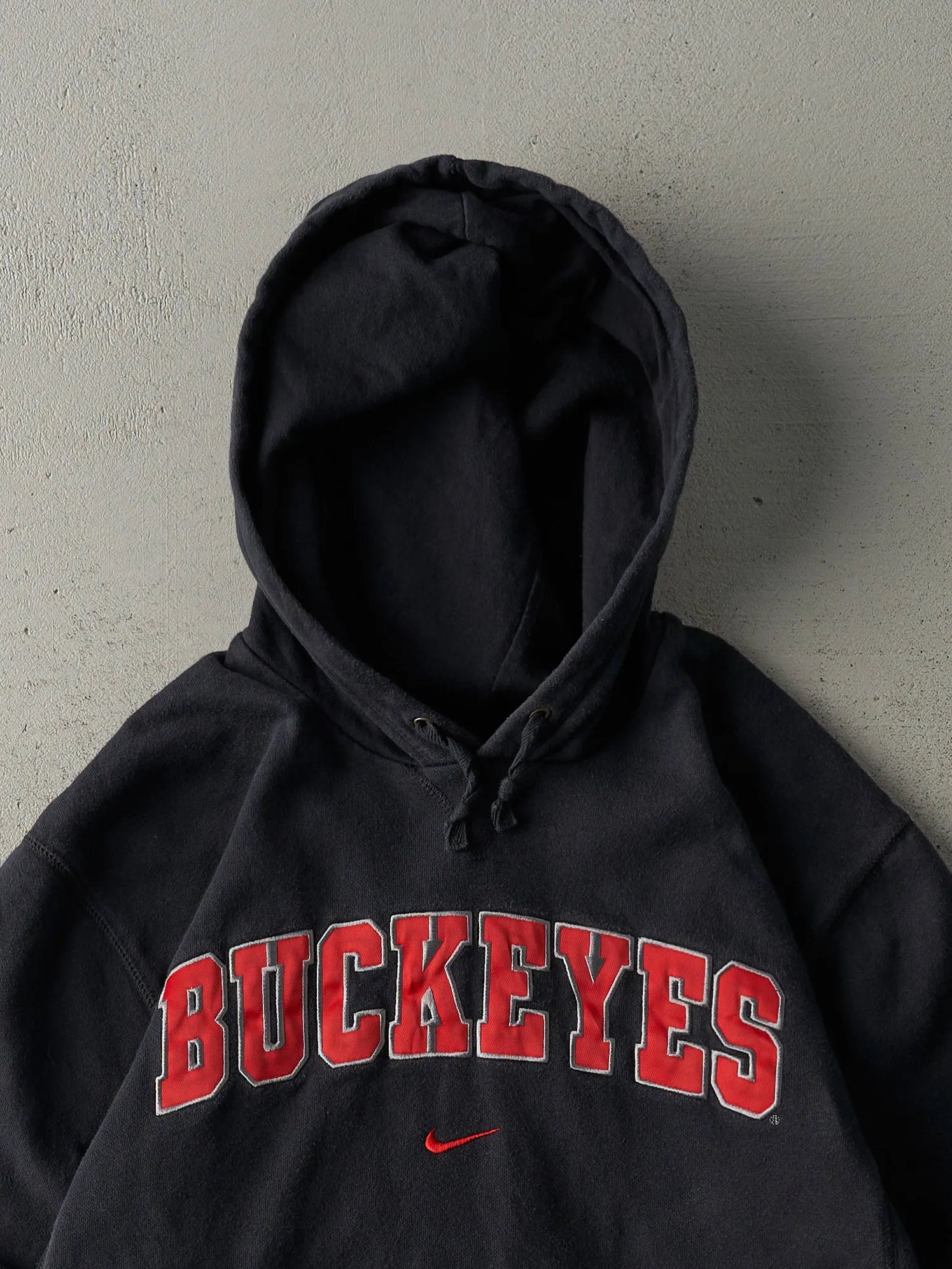 Vintage Y2K Black Ohio State Buckeyes Nike Swoosh Hoodie (M) sold by Rebalance Vintage product image thumbnail 2
