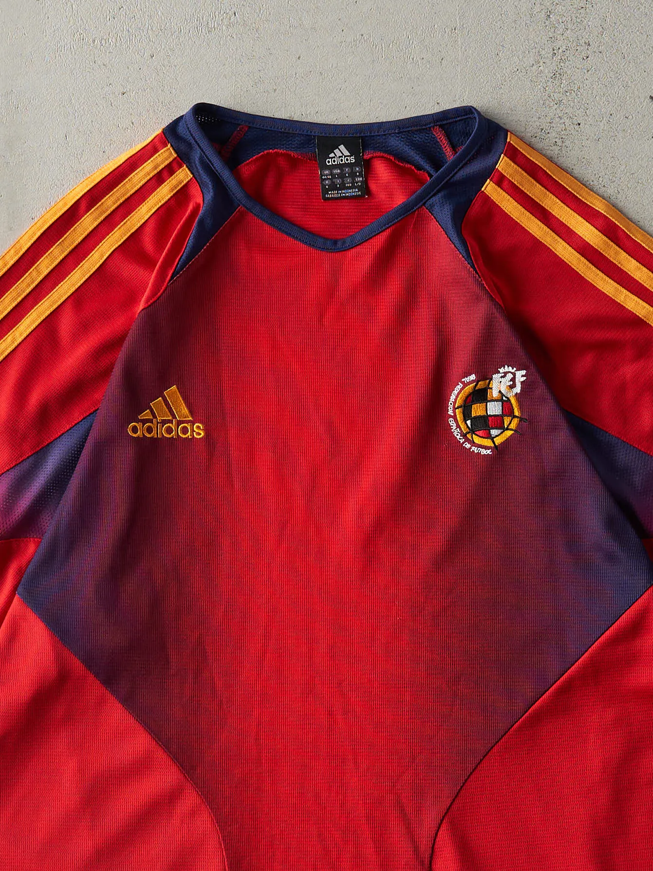 Vintage Y2K Red Spain Adidas Soccer Jersey (L) sold by Rebalance Vintage product image thumbnail 2