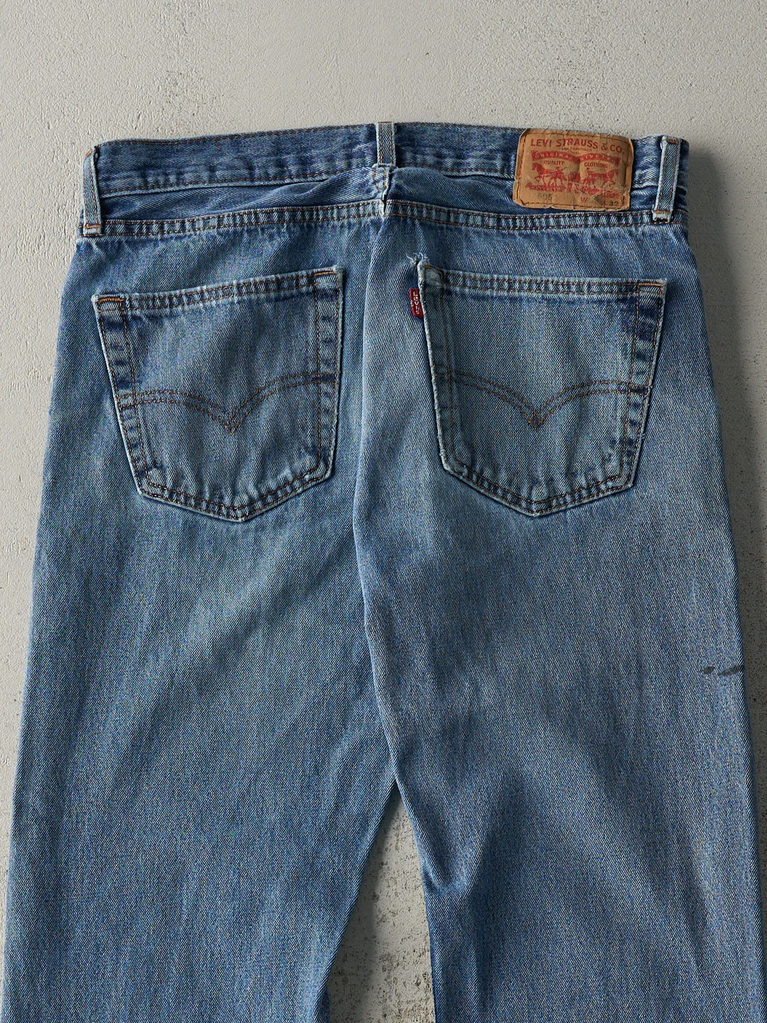 Vintage Y2K Mid Wash Levi's 505 Jeans (33x30.5) sold by Rebalance Vintage product image thumbnail 4