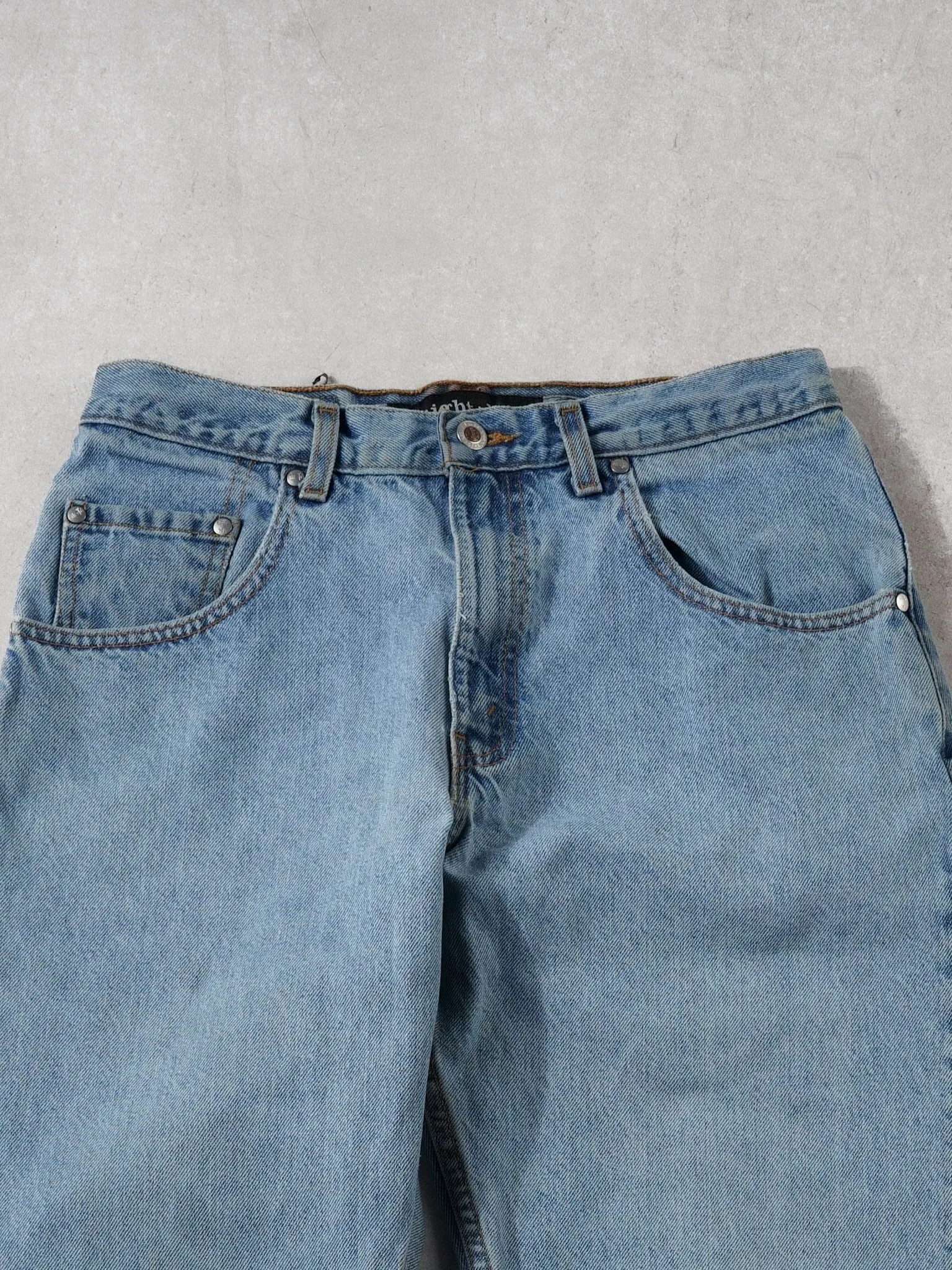 Vintage 90s Light Blue Silver Tab Levi's Denim Jeans (30x31) sold by Rebalance Vintage product image thumbnail 3
