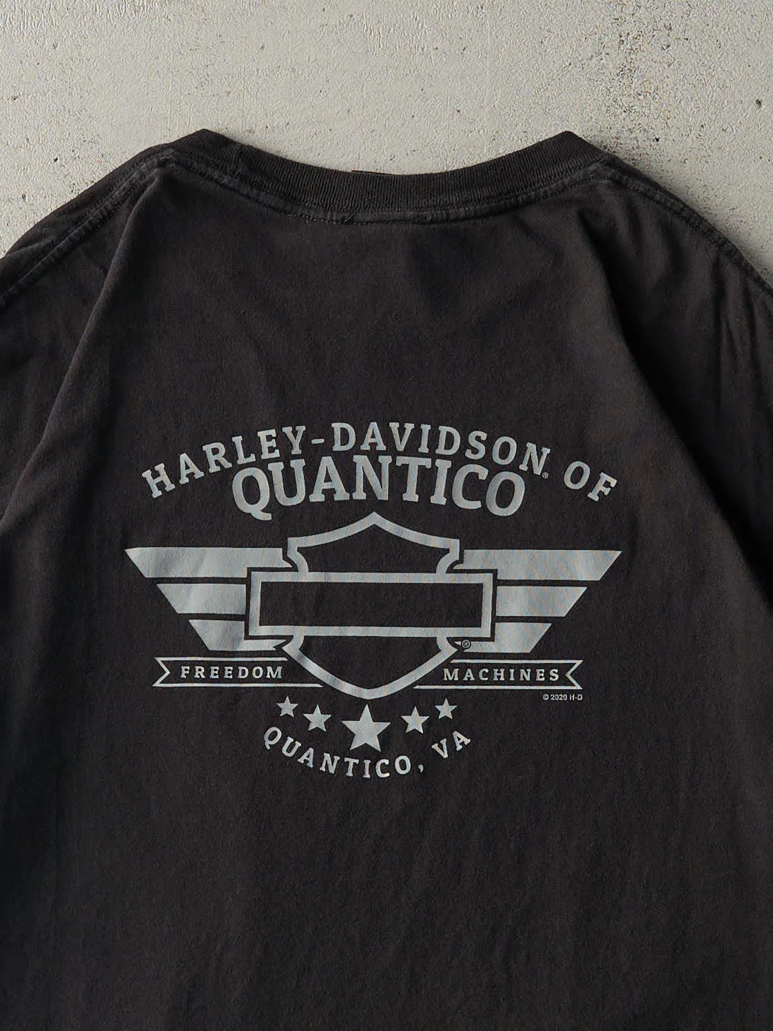 20' Black Quantico Virginia Harley Davidson Tee (L) sold by Rebalance Vintage product image thumbnail 4