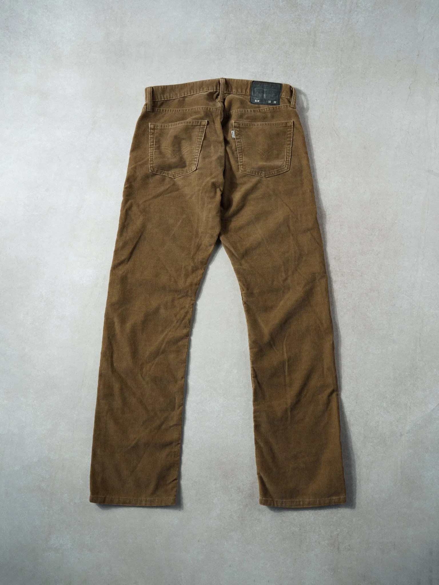 Vintage 90s Brown Levi's 514 Corduroy Straight Denim Jeans (32x32) sold by Rebalance Vintage product image thumbnail 2