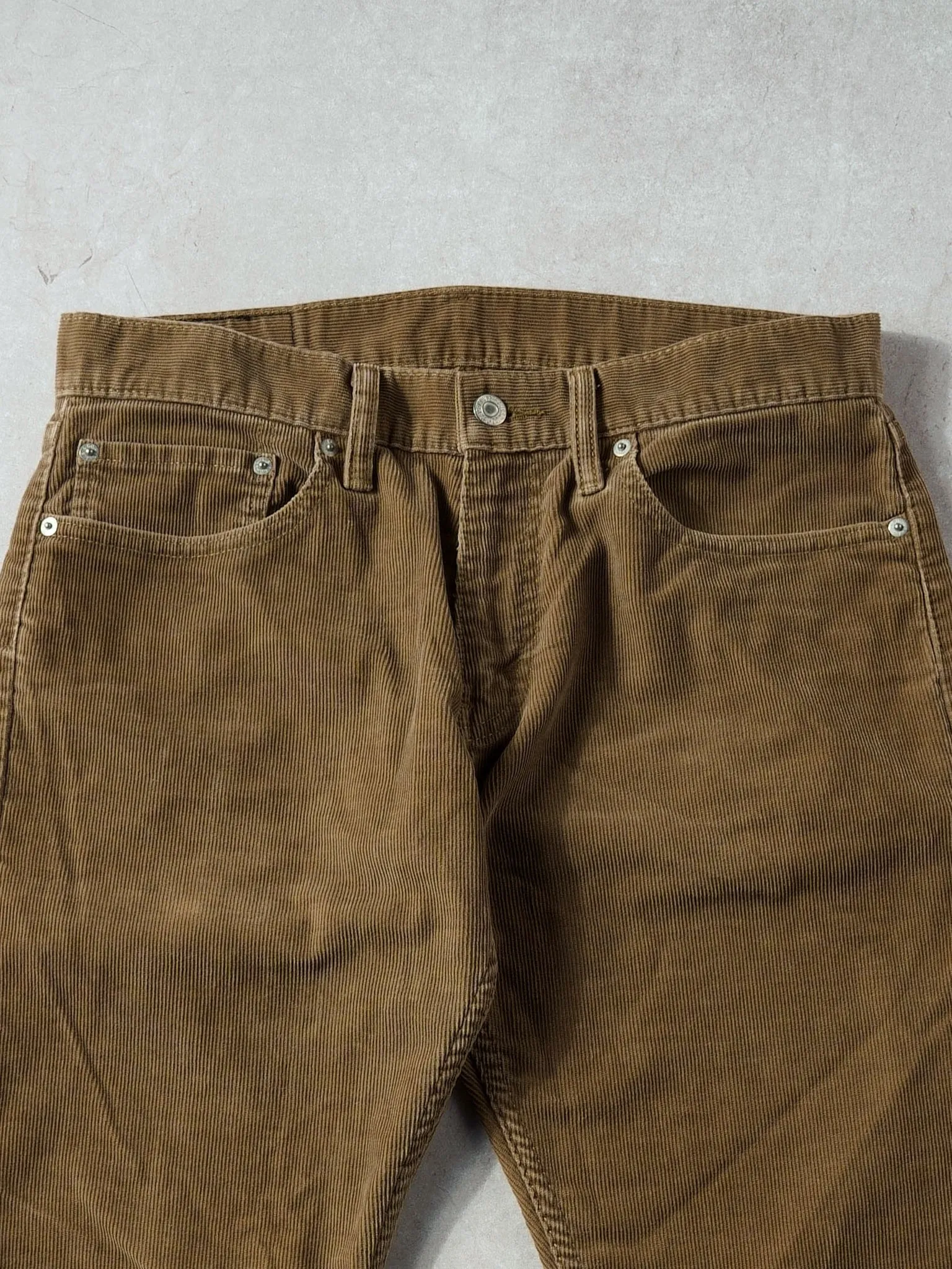 Vintage 90s Brown Levi's 514 Corduroy Straight Denim Jeans (32x32) sold by Rebalance Vintage product image thumbnail 3
