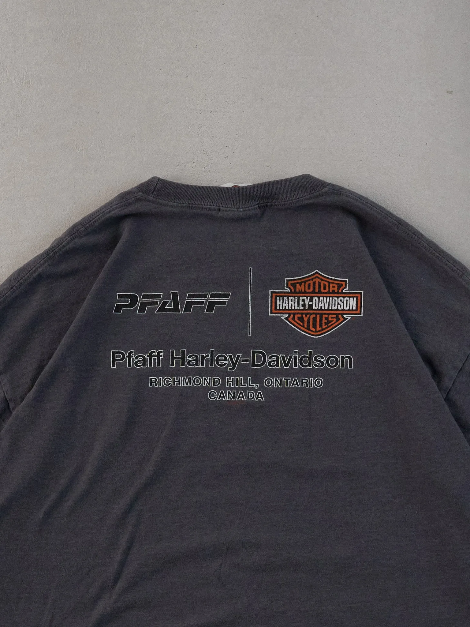 Vintage Y2k Washed Grey Harley Davidson Richmond Hill Graphic Tee (L) sold by Rebalance Vintage product image thumbnail 4