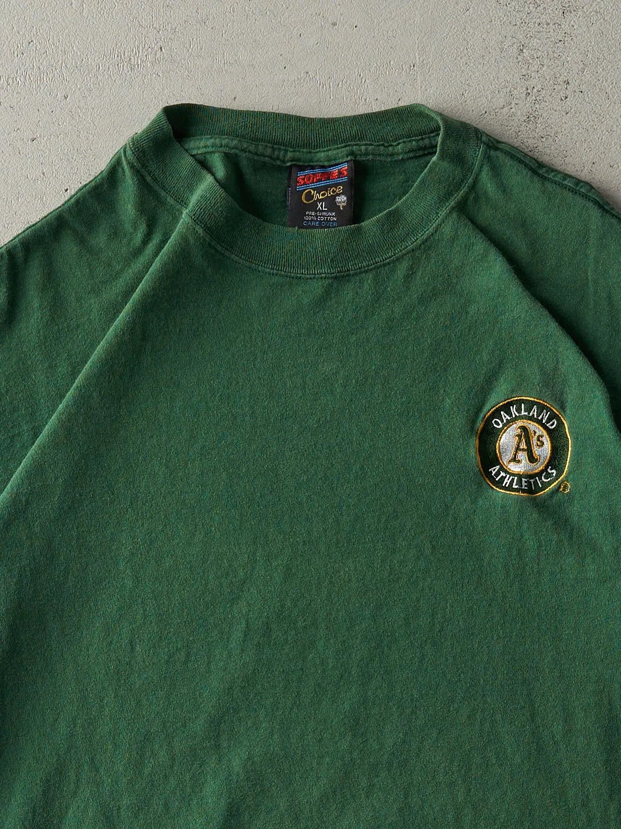 Vintage 90s Green Embroidered Oakland Athletics MLB Tee (L) sold by Rebalance Vintage product image thumbnail 2