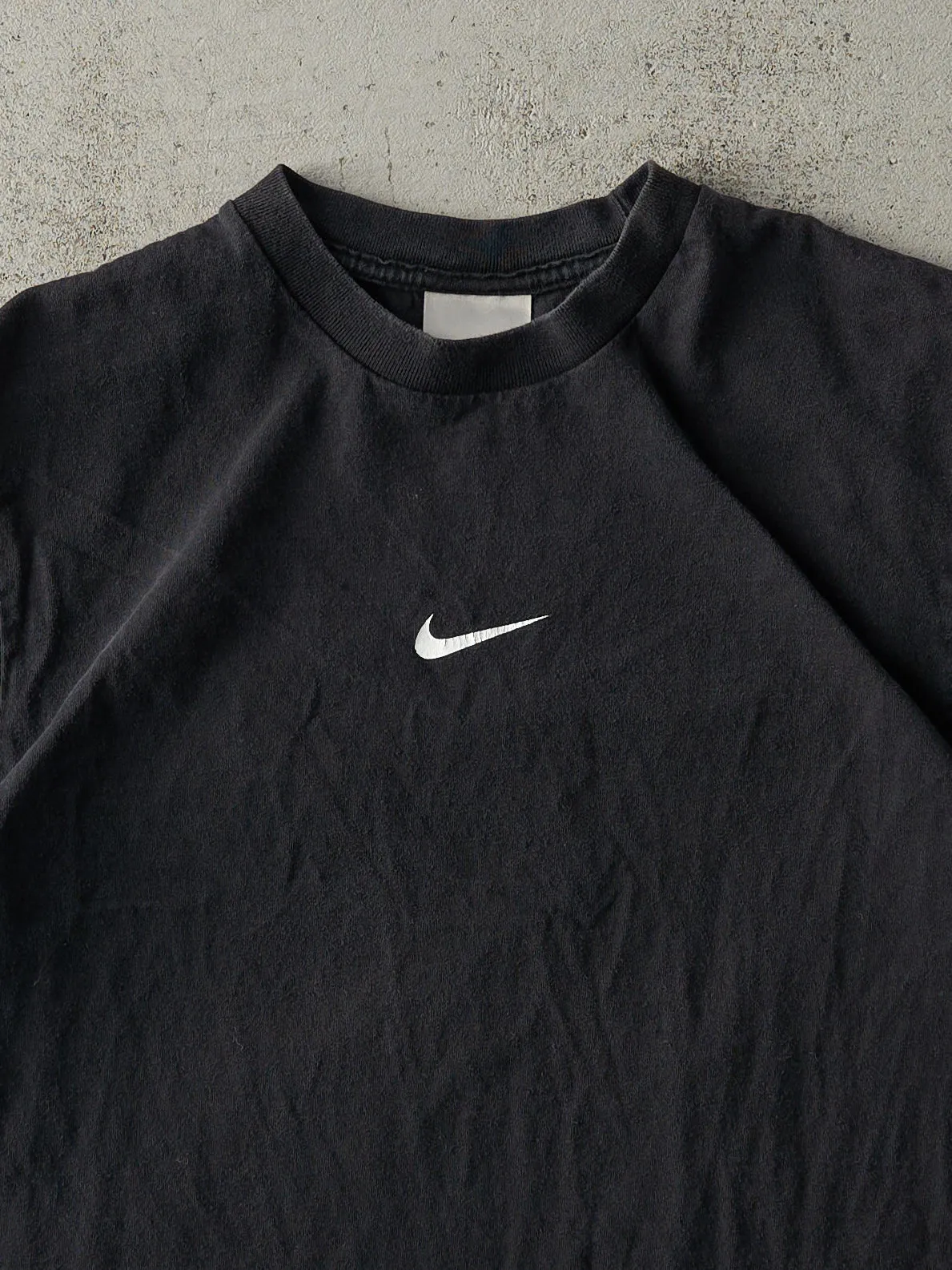 Vintage Y2K Black Nike Middle Swoosh Tee (S) sold by Rebalance Vintage product image thumbnail 2