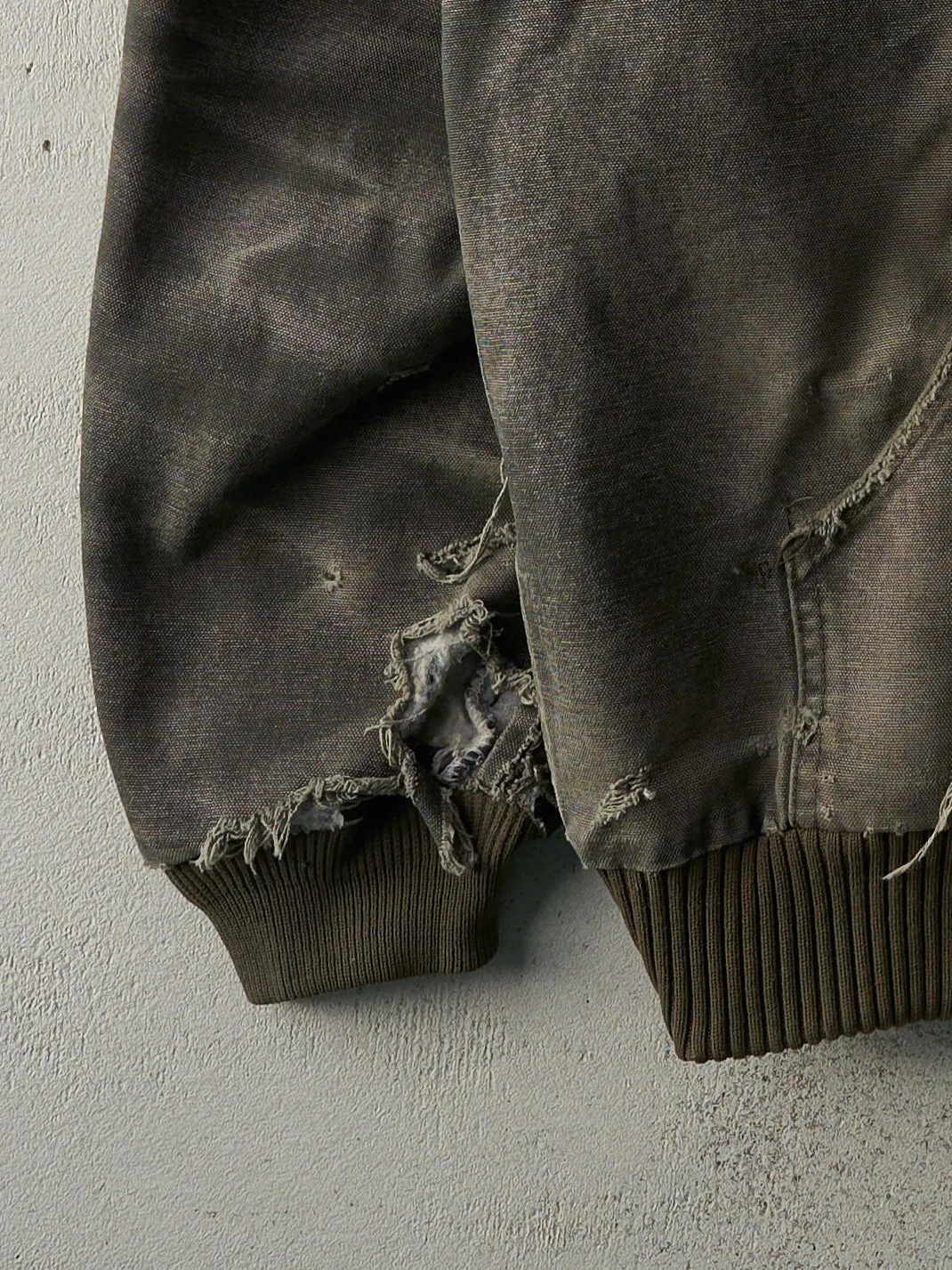 Vintage 90s Olive Green Carhartt Hooded Workwear Jacket (L) sold by Rebalance Vintage product image thumbnail 4