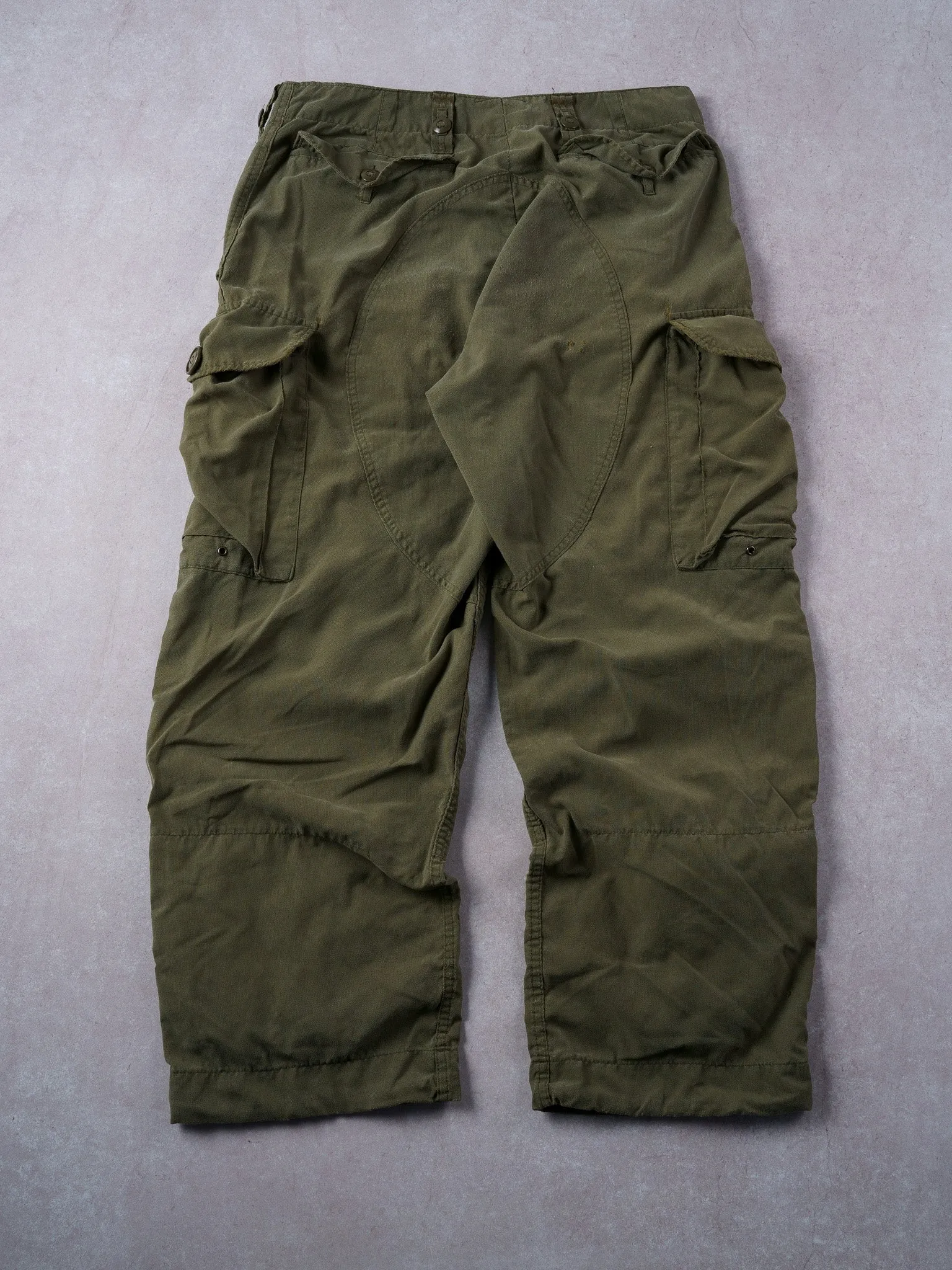 Vintage 90s Army Green Parachute Cargo Pants (32x28) sold by Rebalance Vintage product image thumbnail 3