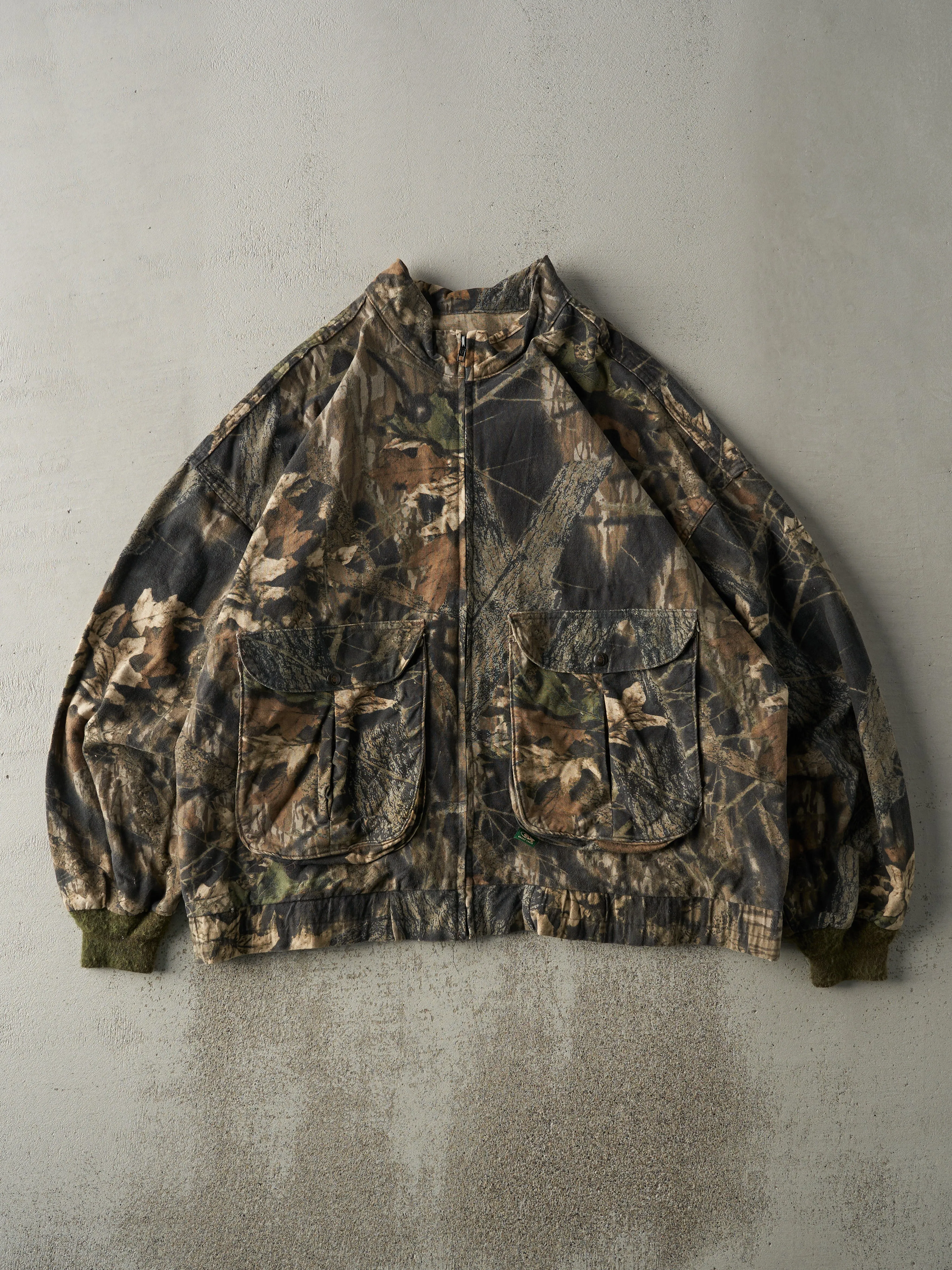 Vintage Y2K Mossy Oak Camo Zip Up Lightweight Jacket (XXL) sold by Rebalance Vintage