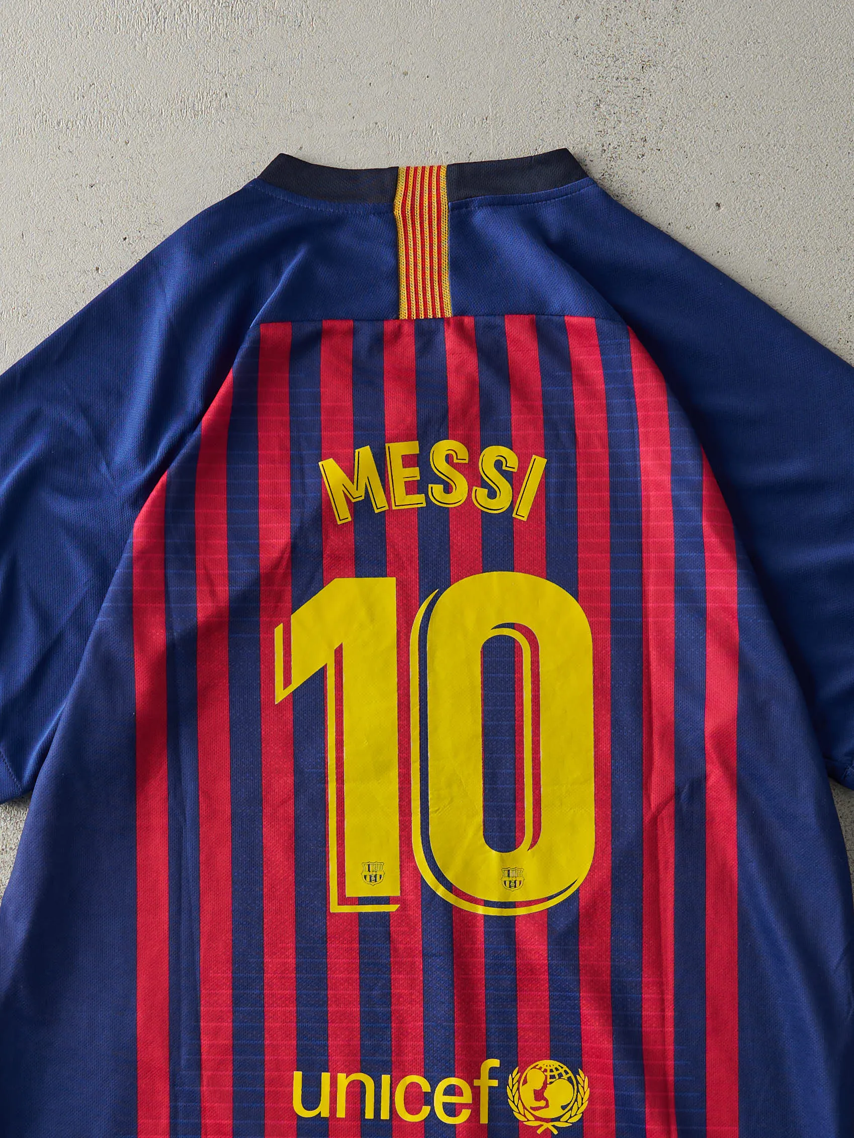 Vintage Y2K Navy Blue & Red FCB Lionel Messi Soccer Jersey (M/L) sold by Rebalance Vintage product image thumbnail 5