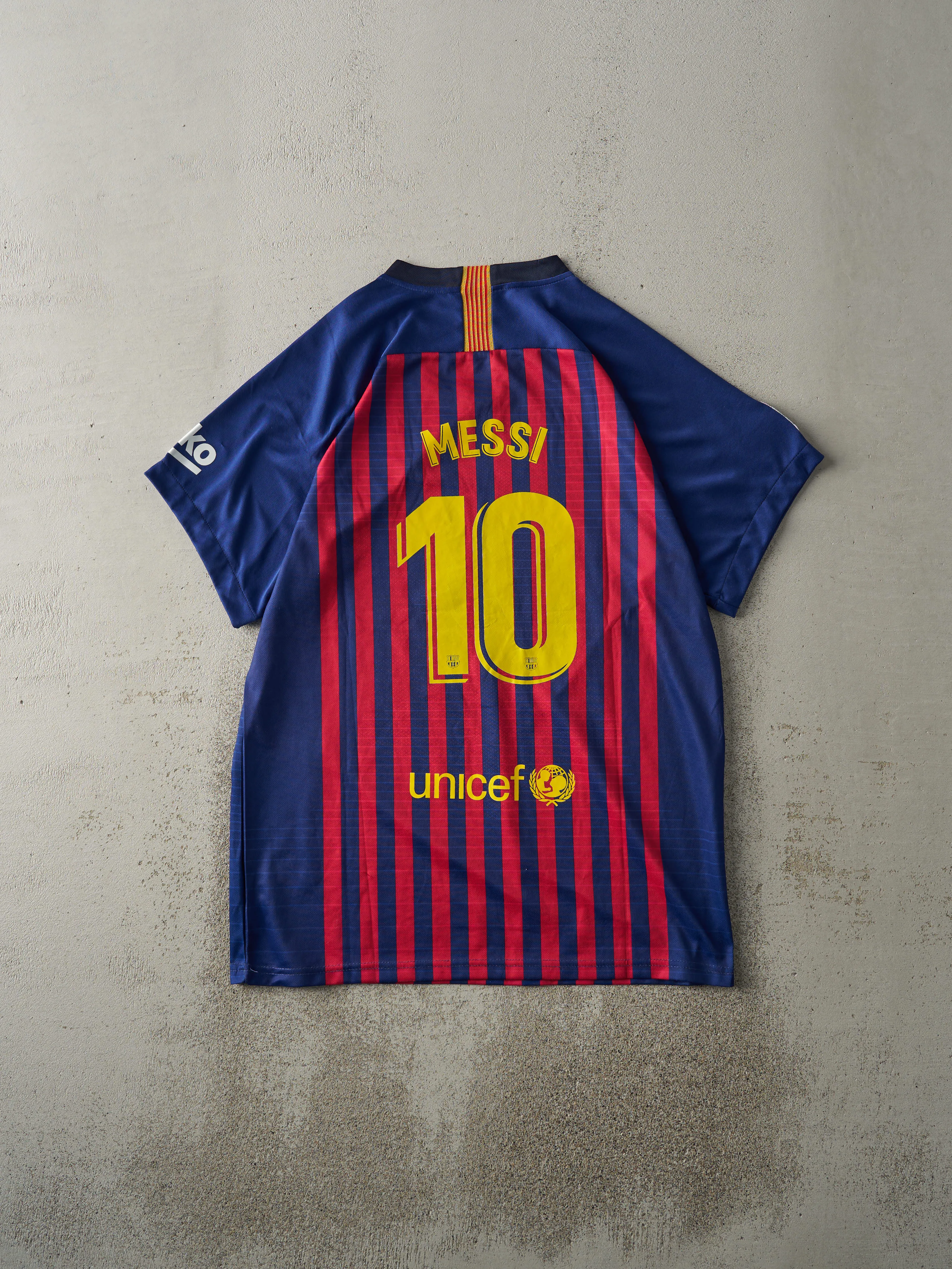 Vintage Y2K Navy Blue & Red FCB Lionel Messi Soccer Jersey (M/L) sold by Rebalance Vintage product image thumbnail 2