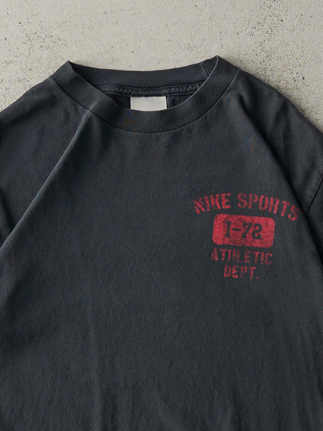 Vintage Y2K Black Nike Sports Tee (S/M) sold by Rebalance Vintage product image thumbnail 2