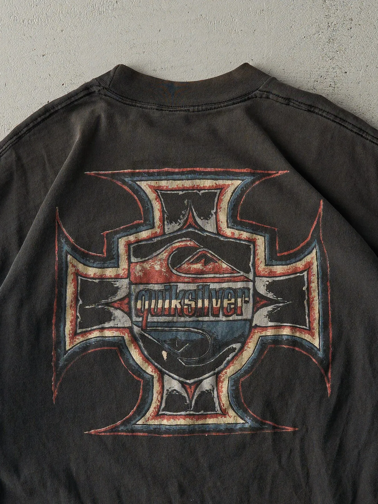 Vintage 90s Black Quiksilver Single Stitch Tee (L) sold by Rebalance Vintage product image thumbnail 4