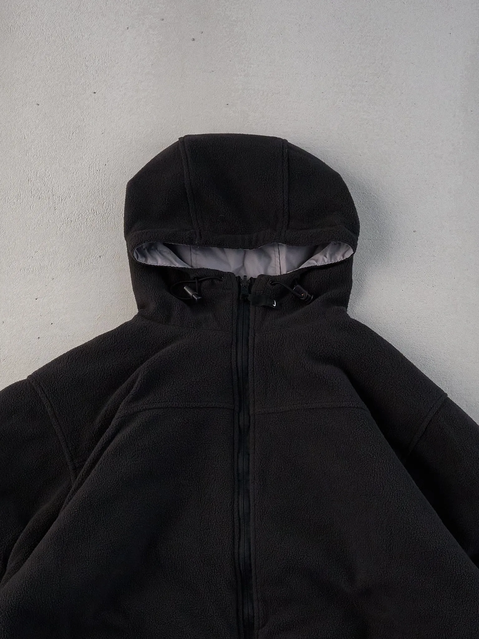 Vintage Y2K Grey and Black Nike Hooded Reversible Puffer Jacket (L) sold by Rebalance Vintage product image thumbnail 4