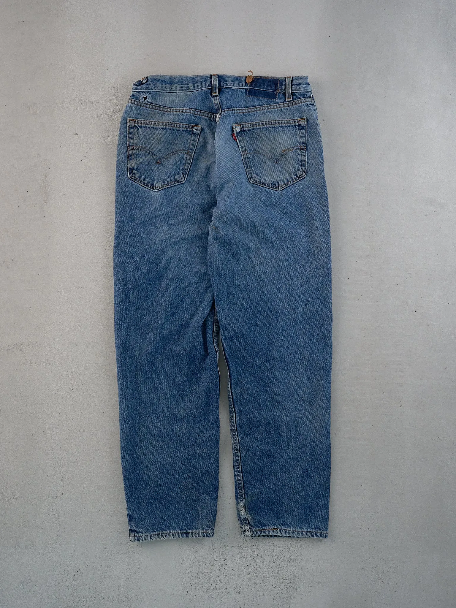 Vintage 90s Blue Levi's 550 Denim Jeans (33x32) sold by Rebalance Vintage product image thumbnail 3
