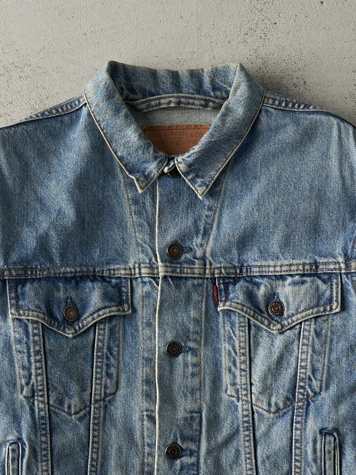Vintage 90s Light Wash Levi's Type 3 Denim Jacket (S) sold by Rebalance Vintage product image thumbnail 2