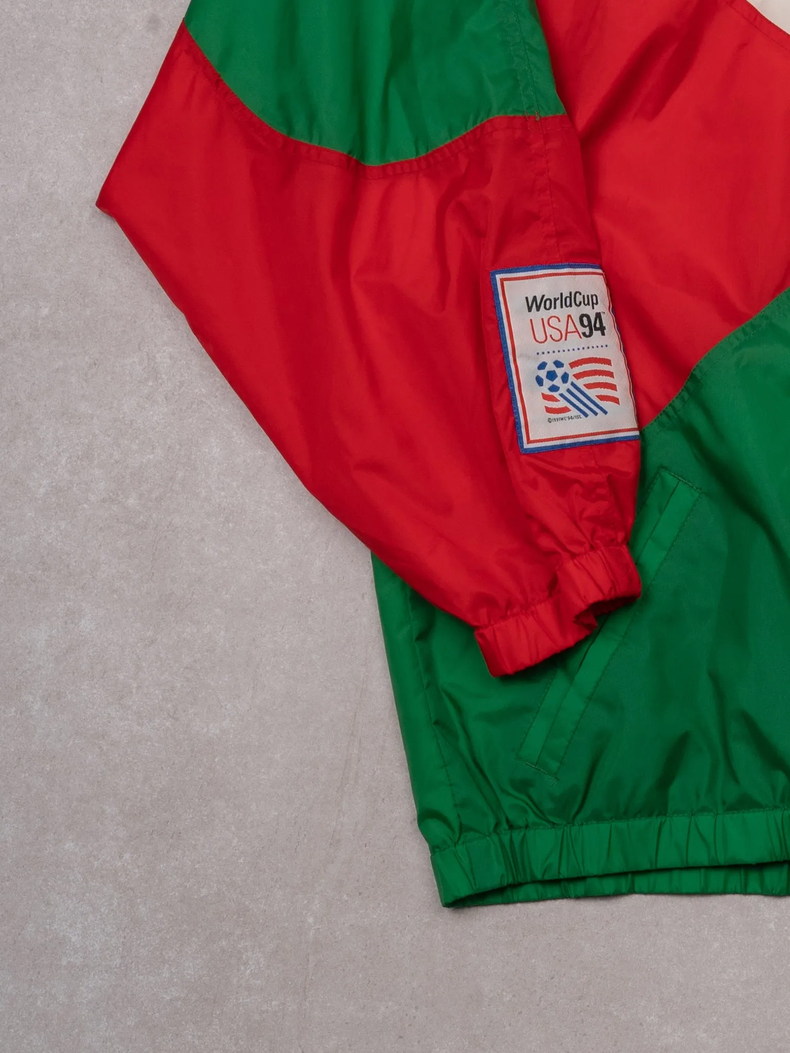 Vintage '94 White + Green + Red World Cup Italy Windbreaker (XL/XXL) sold by Rebalance Vintage product image thumbnail 3